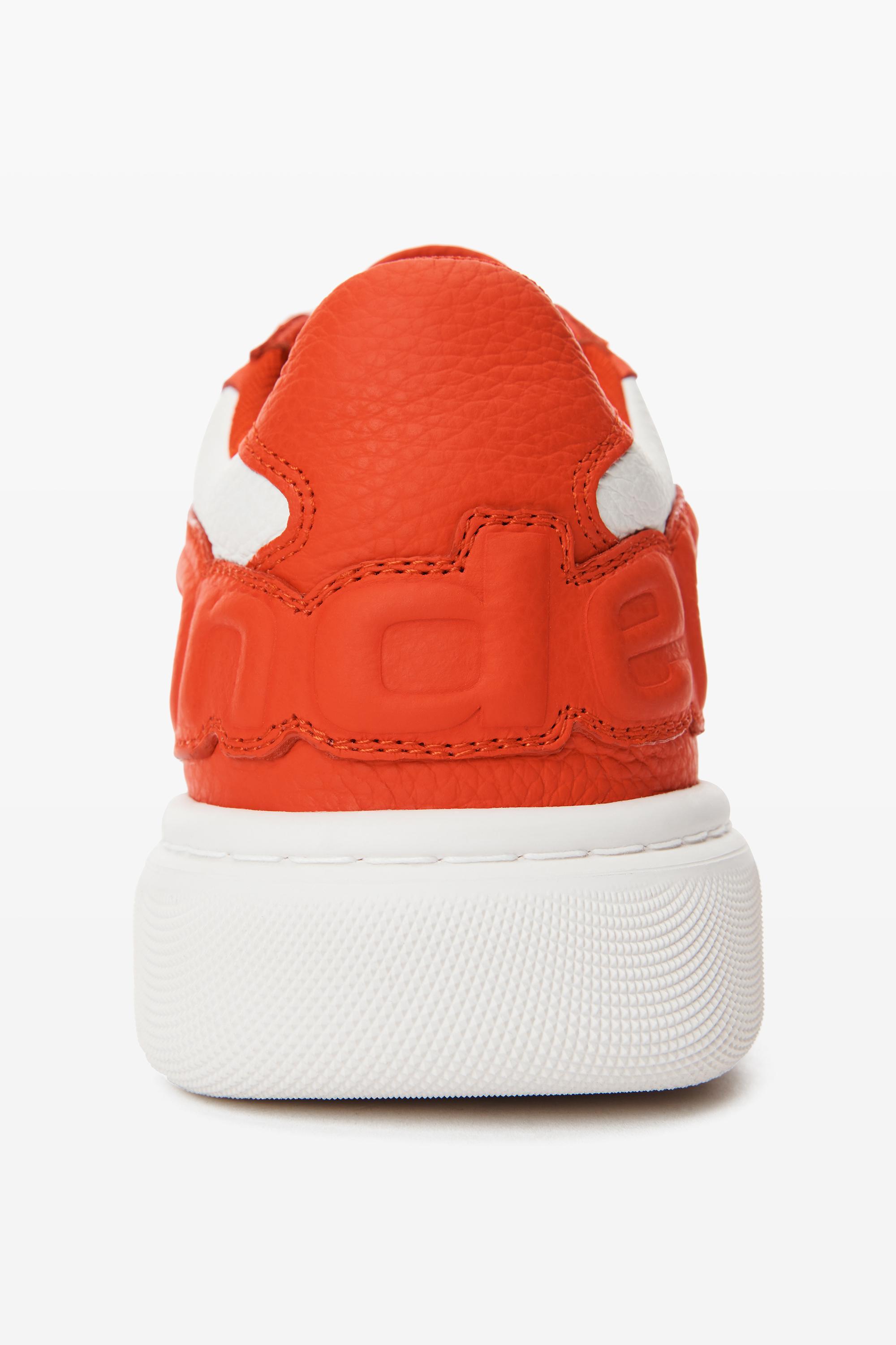 Puff Pebble Sneaker In Leather Product Image