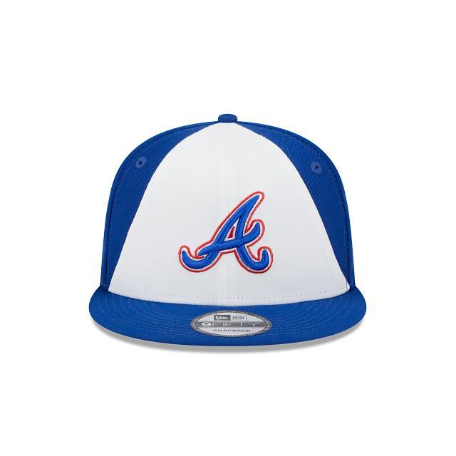 Chicago Cubs Metallic Gold Logo 59FIFTY Fitted Hat Male Product Image