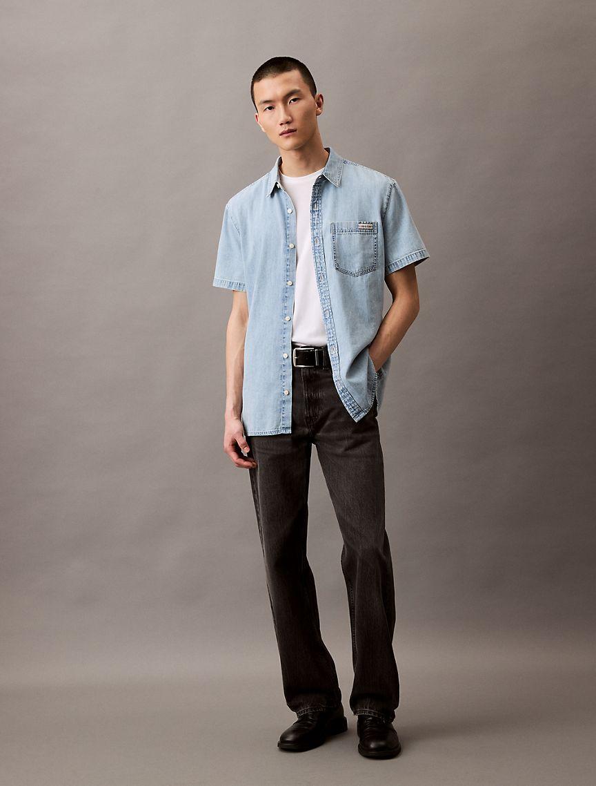 Denim Short Sleeve Classic Button-Down Shirt Product Image