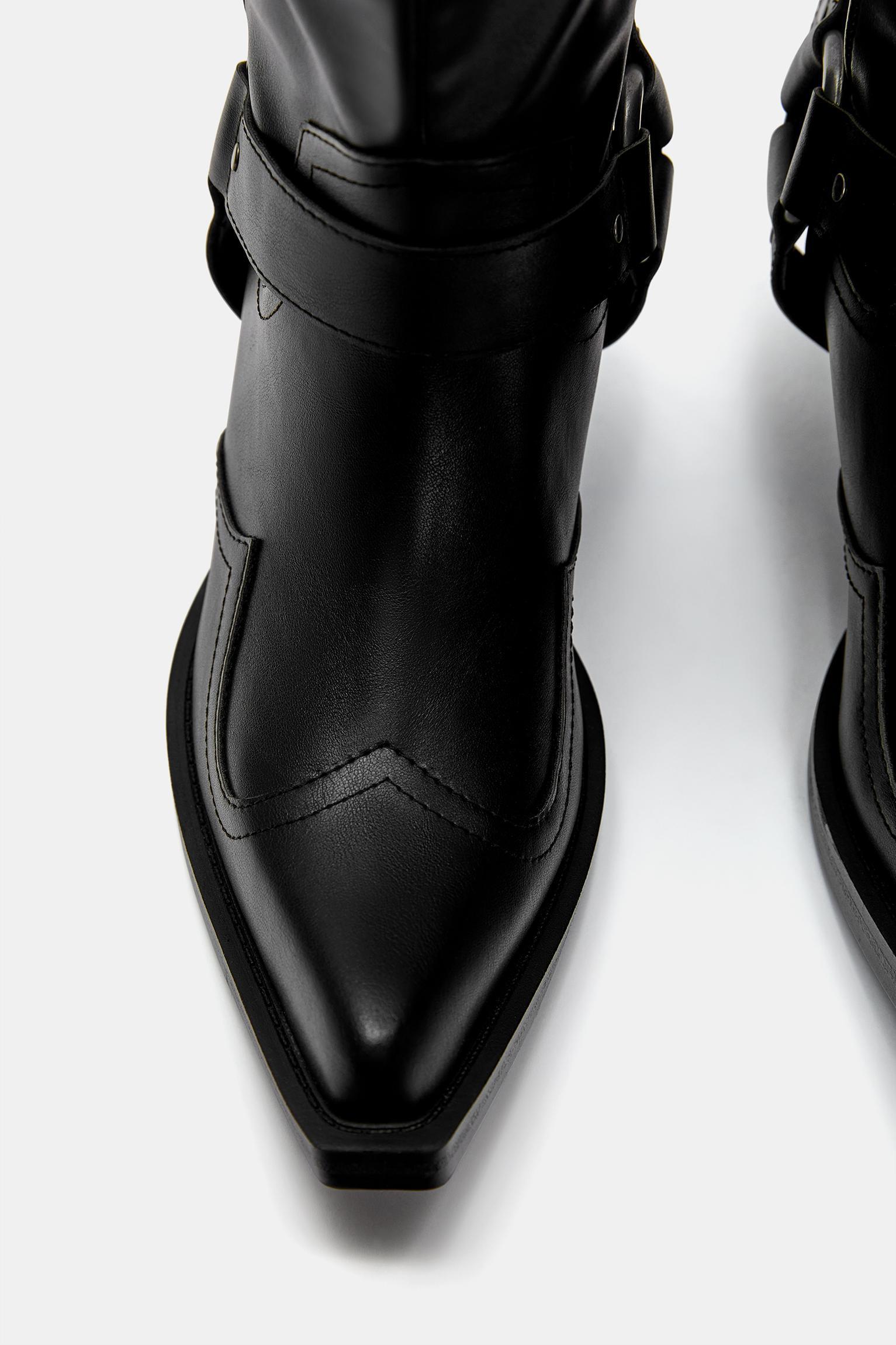 Heeled cowboy boots Product Image