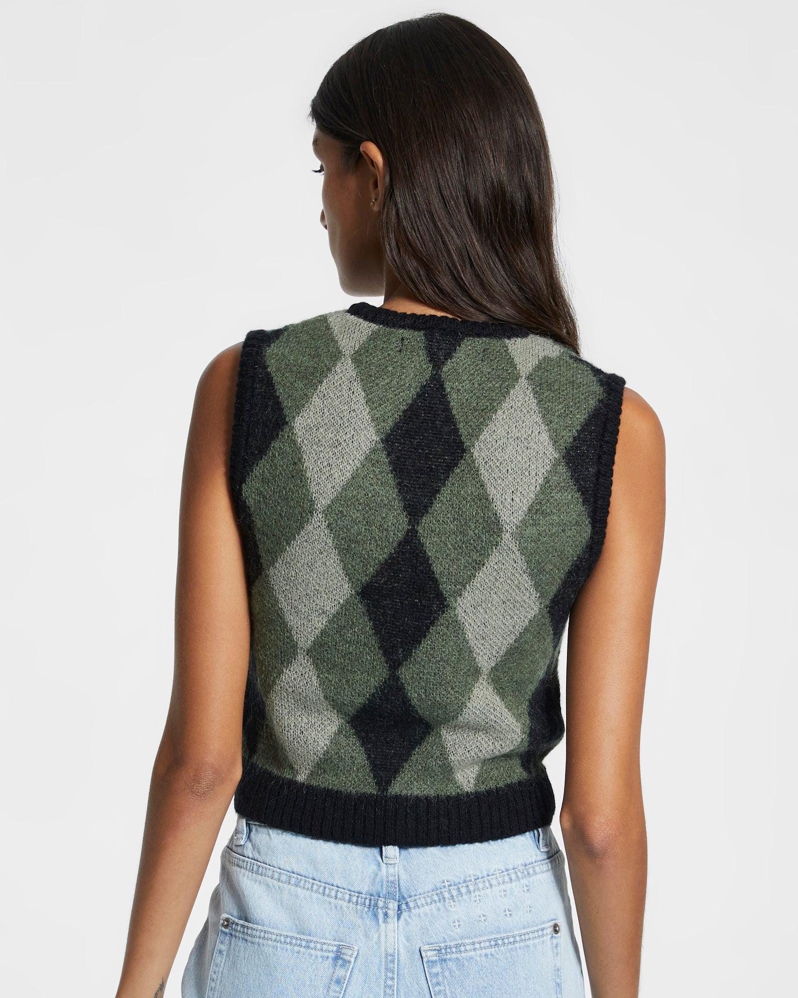 FRESHMAN SHRUNKEN VEST GREEN Female Product Image