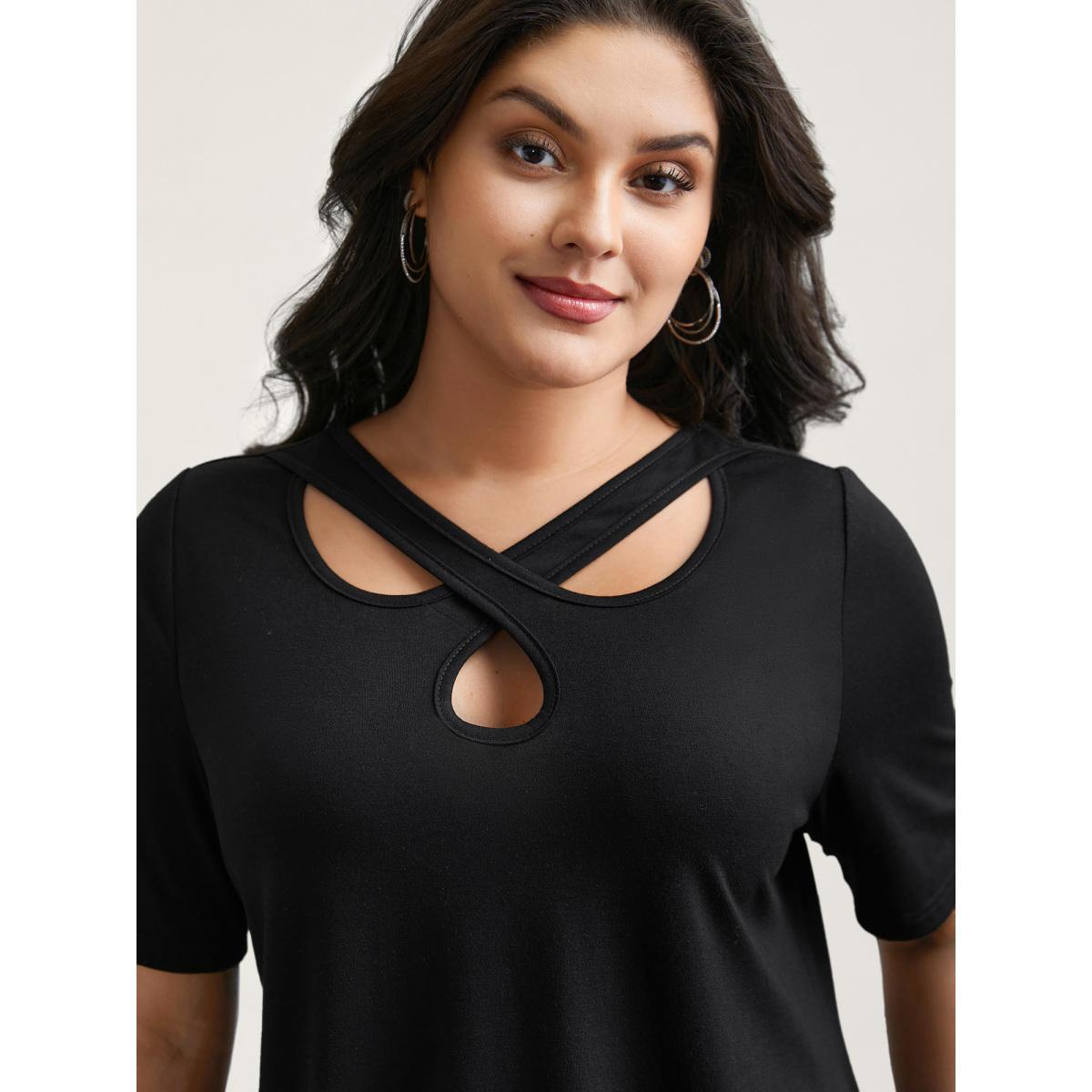 Plus Size Crossover Keyhole Plain Stretchy T-Shirt Black Women Leisure Cut-Out Asymmetrical Neck Casual T-shirts BloomChic 26/4X Product Image
