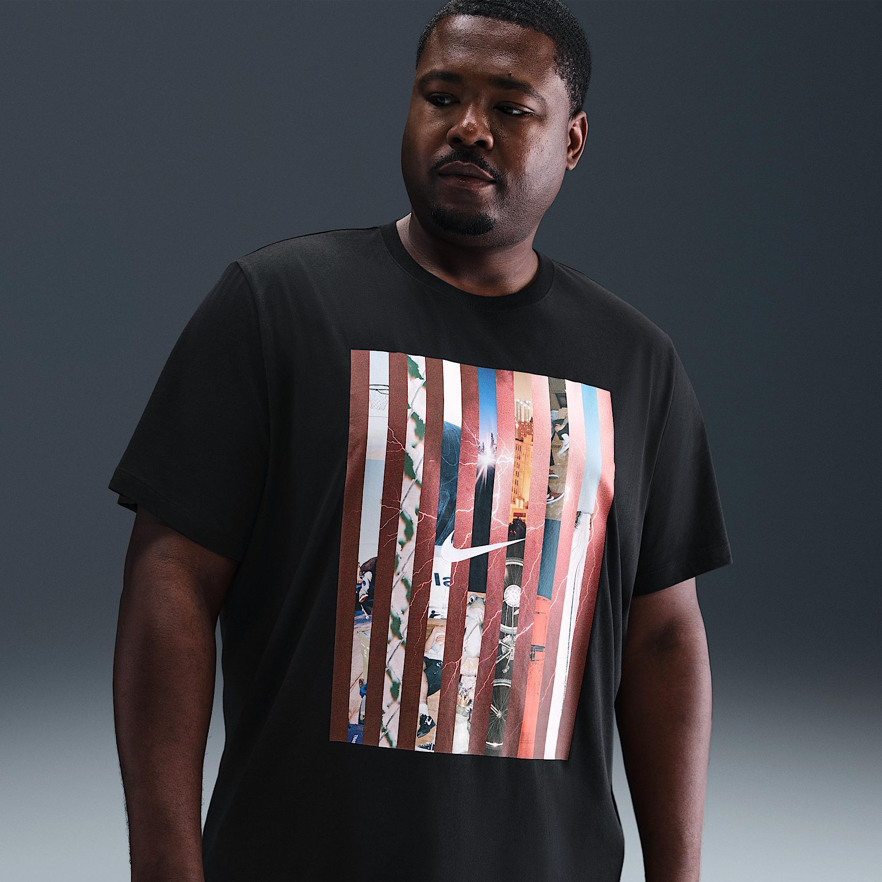 Nike Sportswear T-Shirt Product Image