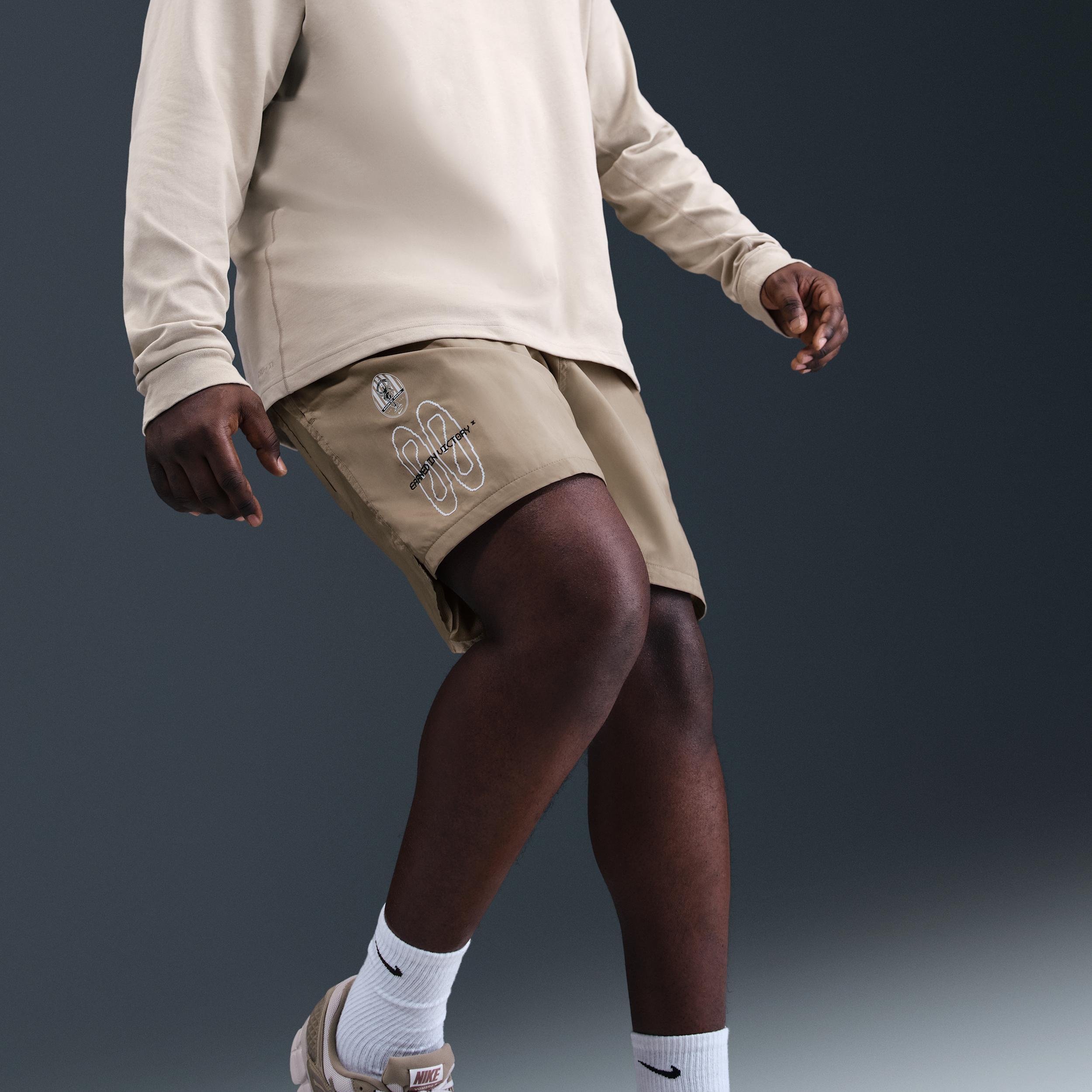 Nike Mens Club Flow Shorts | IB8551-464 Product Image