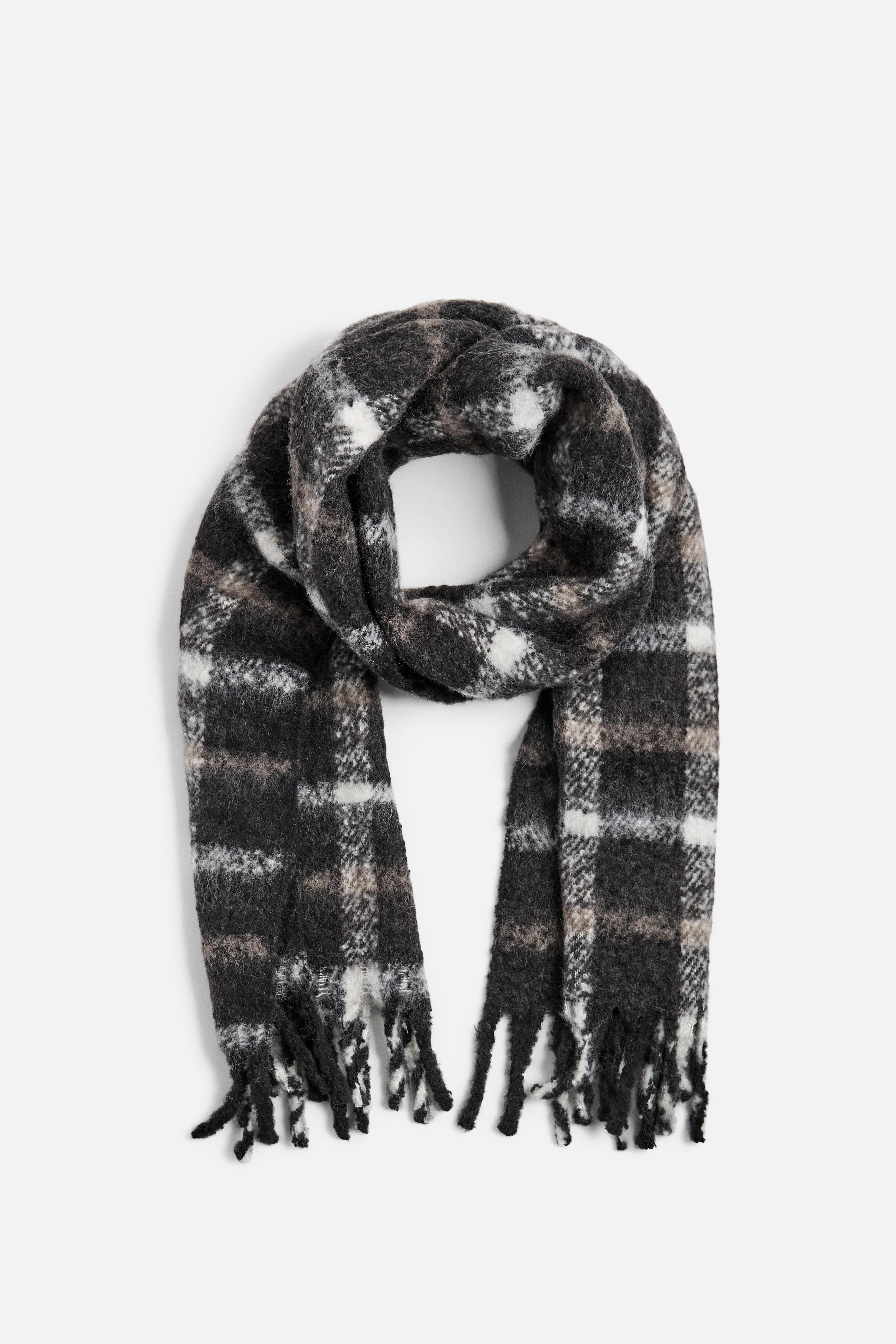 BRUSHED TEXTURE PLAID SCARF Product Image