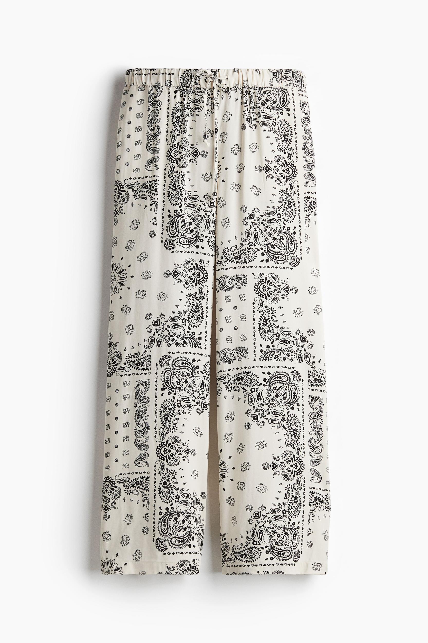 Wide-Leg Drawstring Pants Product Image