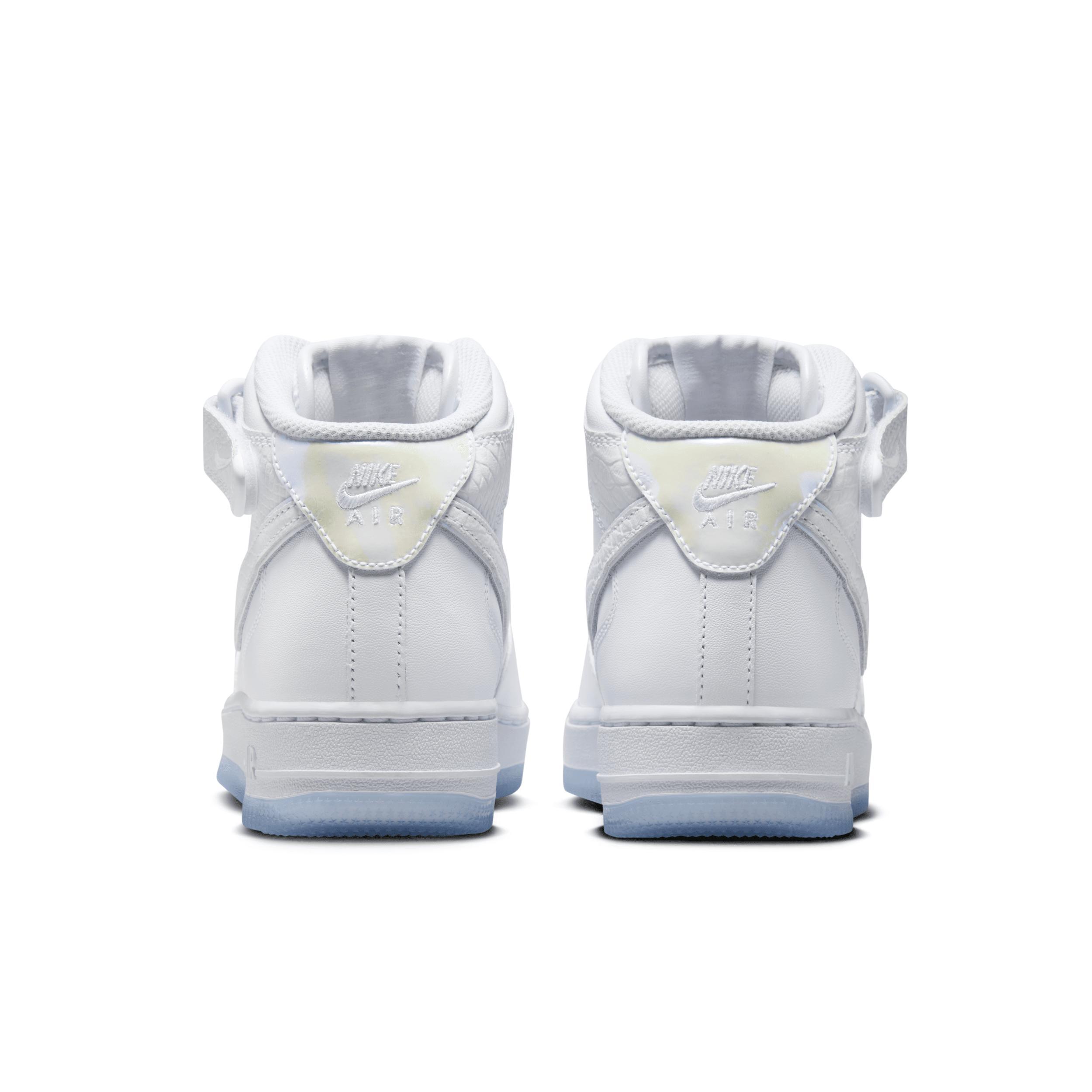 Nike Womens Air Force 1 Mid Shoes Product Image