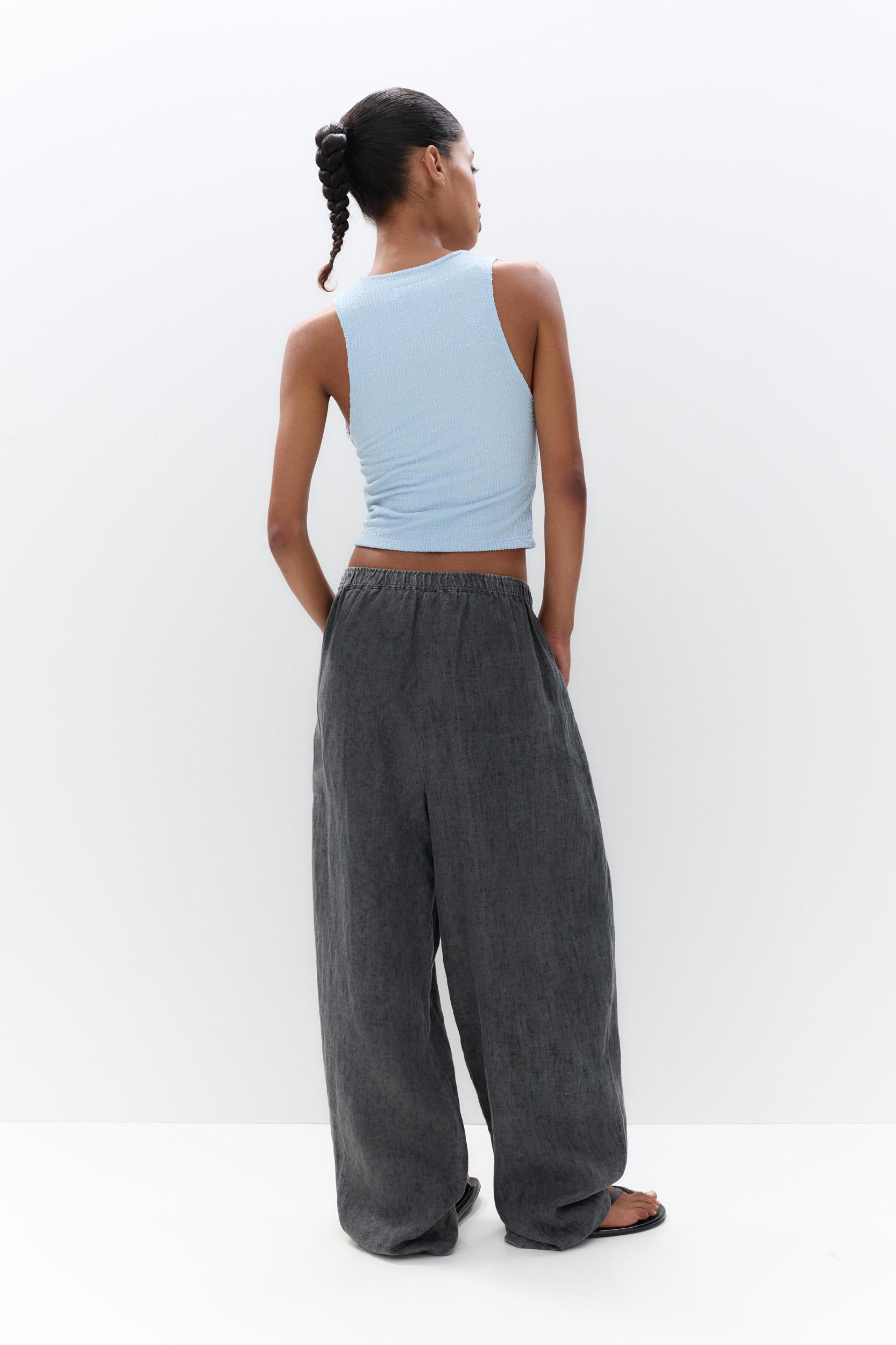 Rustic top with bow Product Image