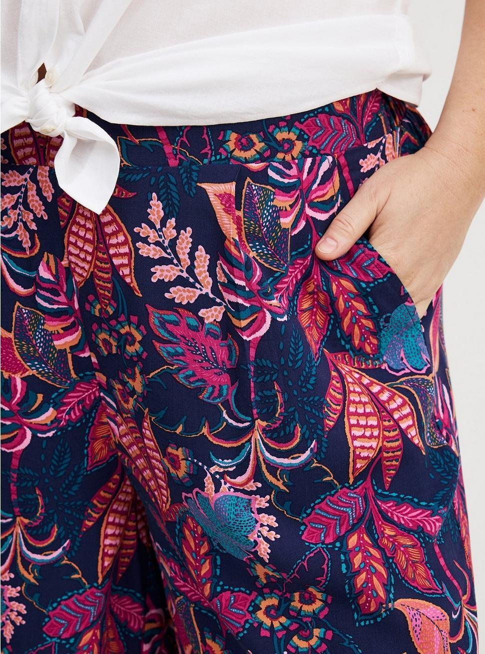 Pull-On Wide Leg Pant Product Image