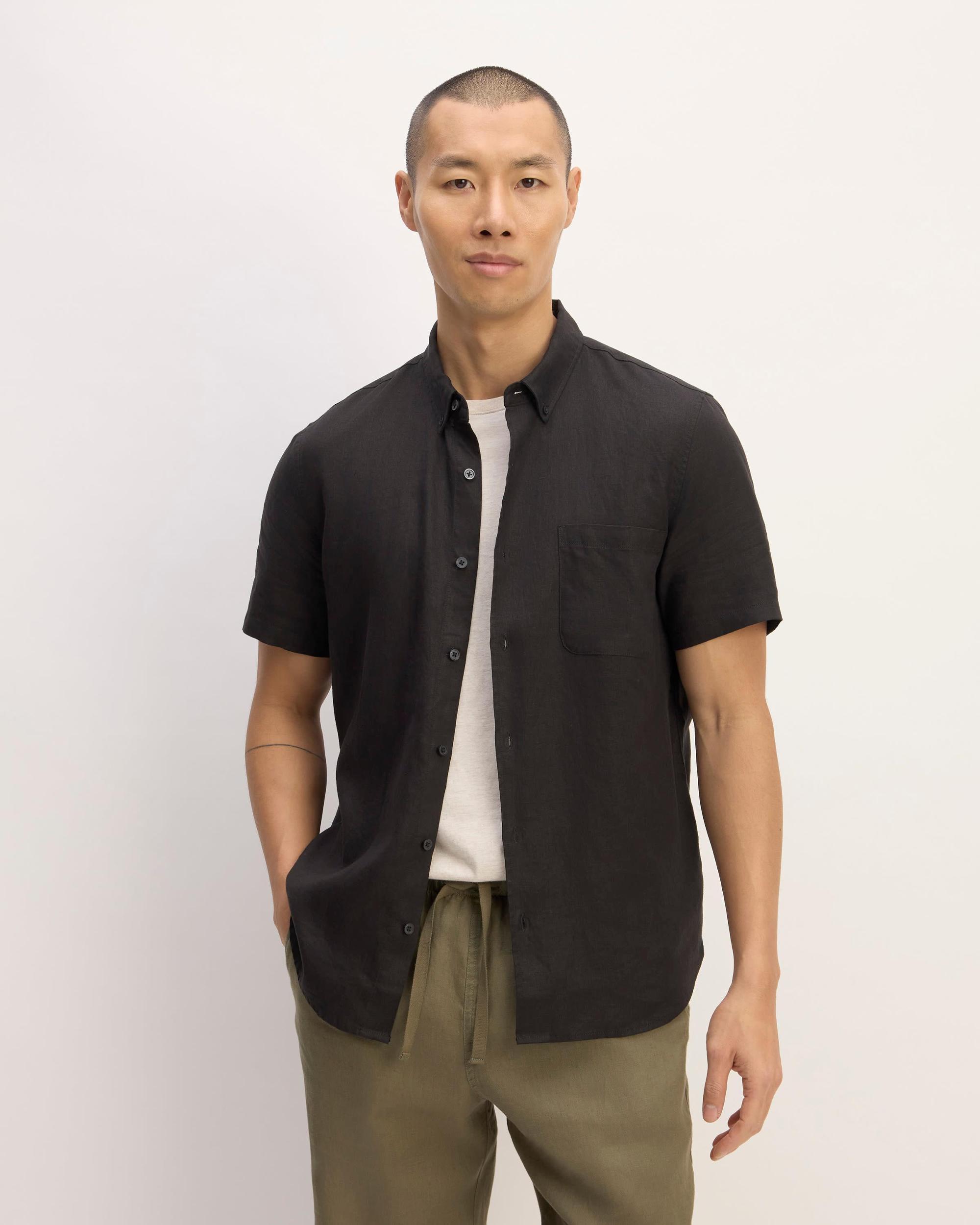 Mens Classic Short-Sleeve Shirt in Linen by Everlane Product Image