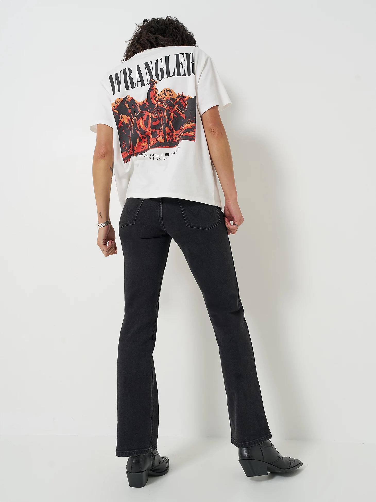 Women's Logo Graphic Tee in Worn Product Image