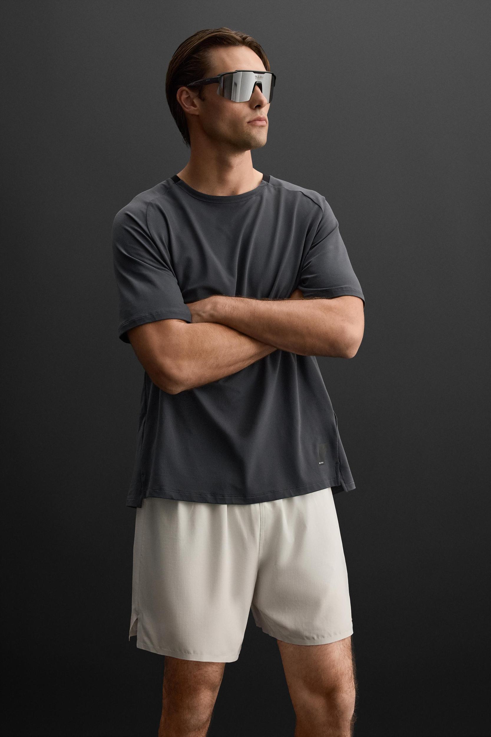 TEXTURED RUNNING SHORTS Product Image