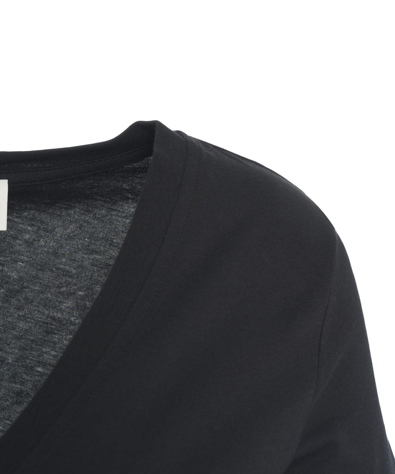 T-shirt with V-neck Product Image