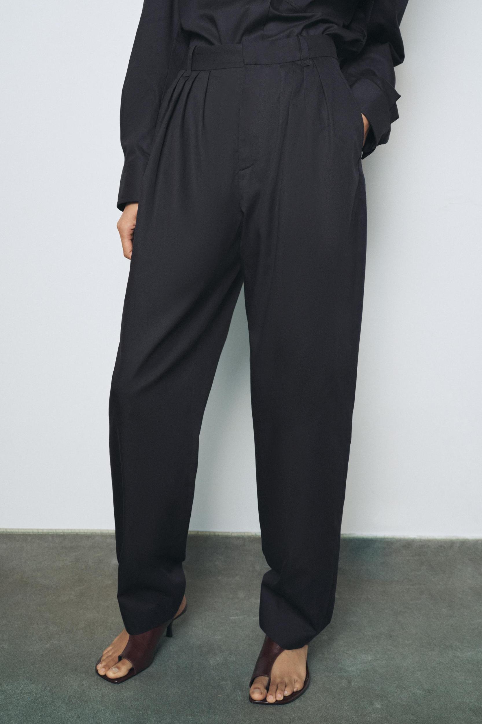 PLEATED PANTS ZW COLLECTION Product Image