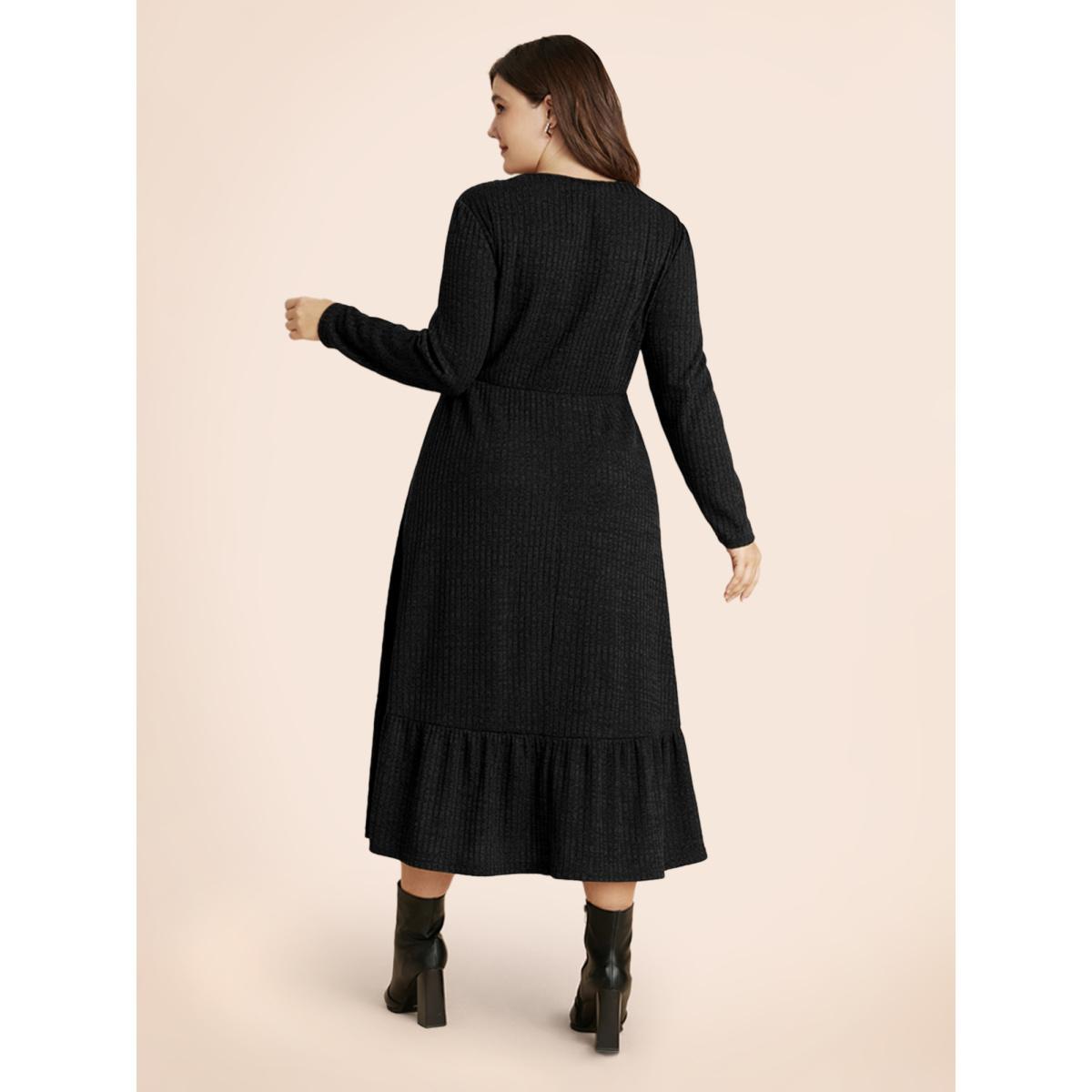 Plus Size Solid Pocket Rib Knit Ruffle Hem Dress Without Belt Black Women Basics Non Round Neck Long Sleeve Curvy Midi Dress BloomChic 12/L Product Image
