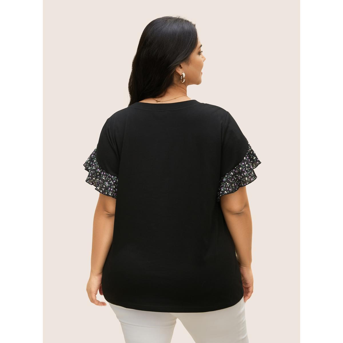 Plus Size Ditsy Floral Patchwork Petal Sleeve T-shirt Black Women Elegant Patchwork Round Neck Everyday T-shirts BloomChic 28/5X Product Image