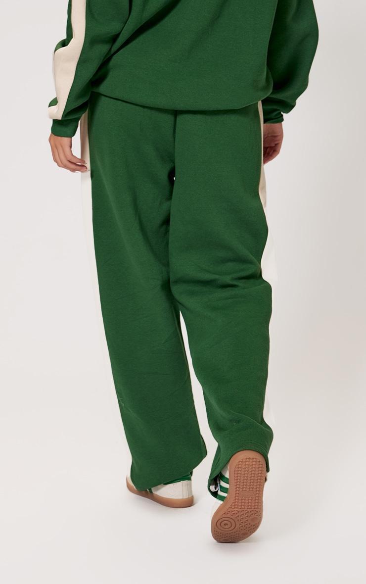 PRETTYLITTLETHING Forest Green Embroidered Contrast Straight Leg Sweatpants Product Image