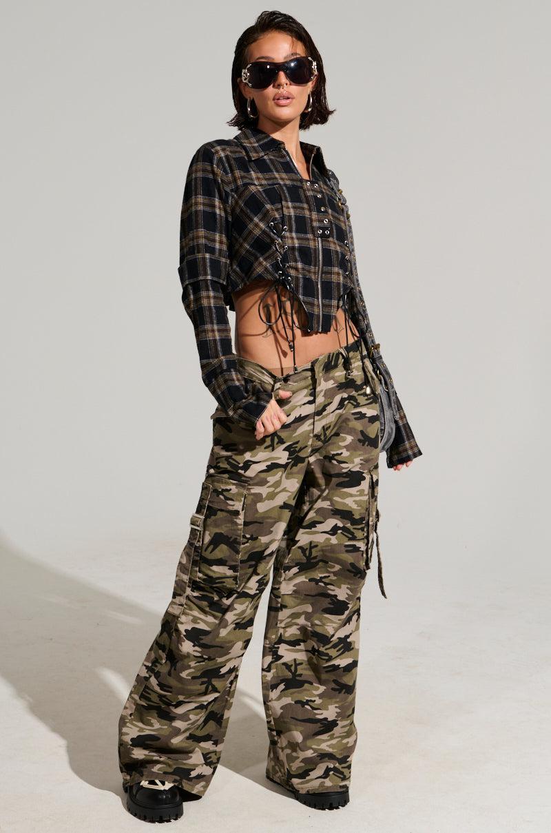 STREET STYLE WIDE LEG CAMO PANT Product Image