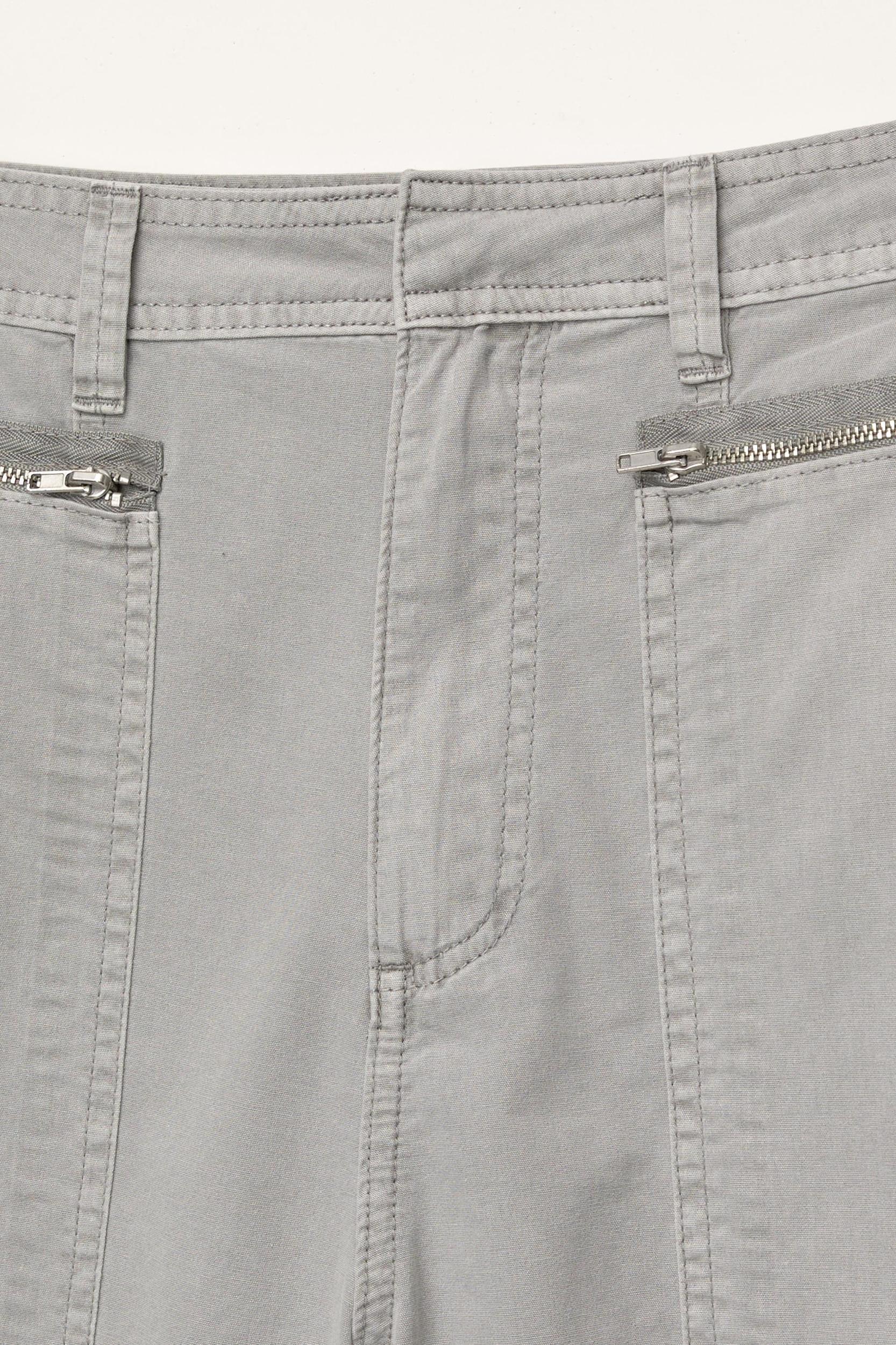 Balloon fit cargo pants Product Image