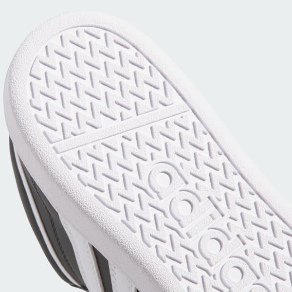 Hoops 4.0 Mid Shoes Product Image