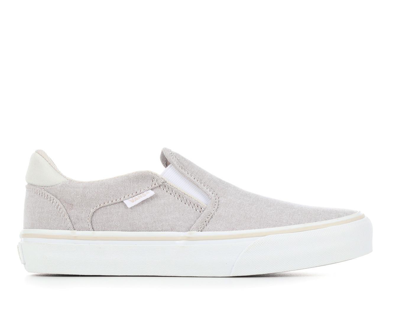 Women's Vans Asher Deluxe Skate Shoes Product Image