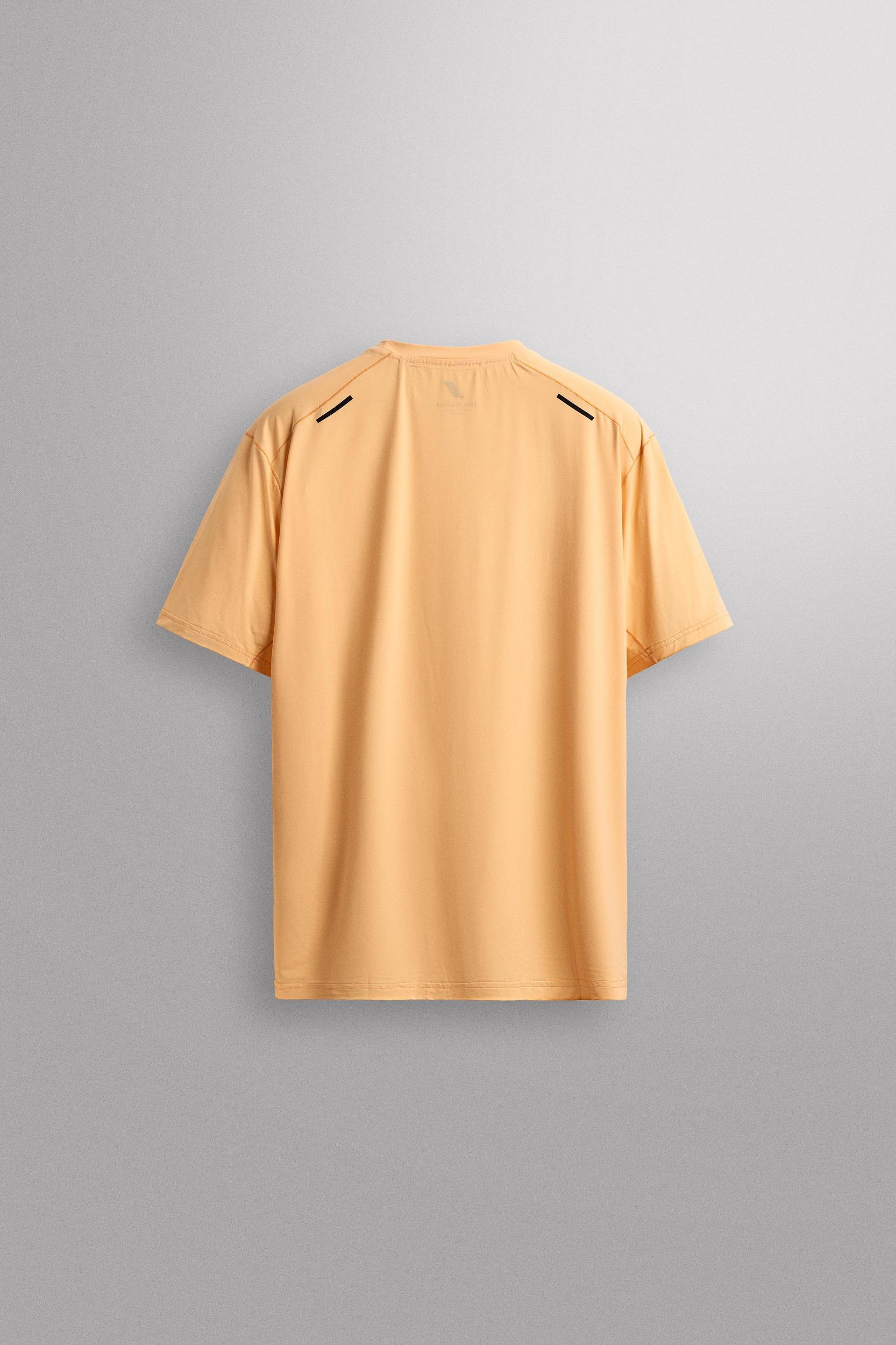 SHORT SLEEVE RUNNING T-SHIRT Product Image