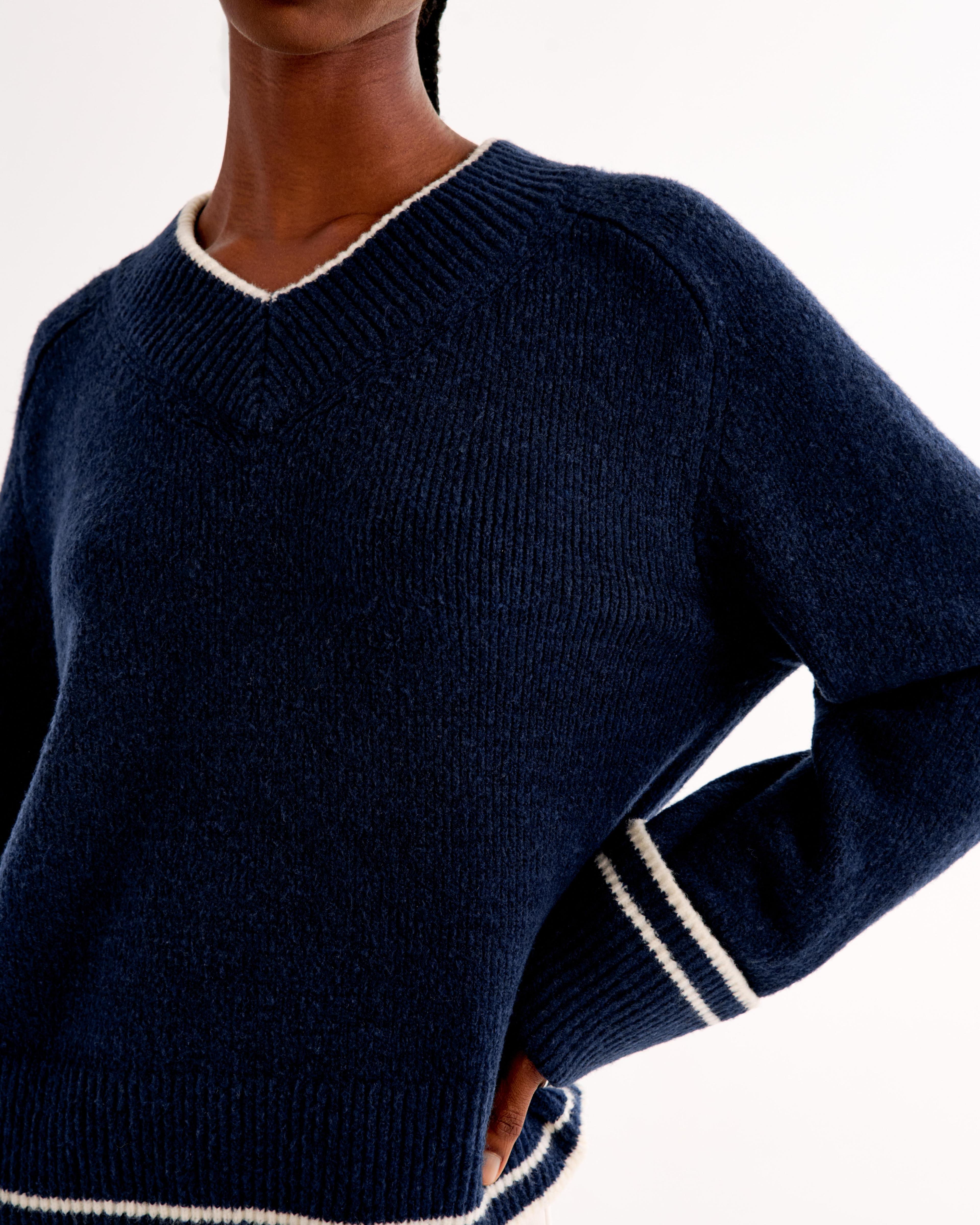 Easy V-Neck Cable Sweater Product Image