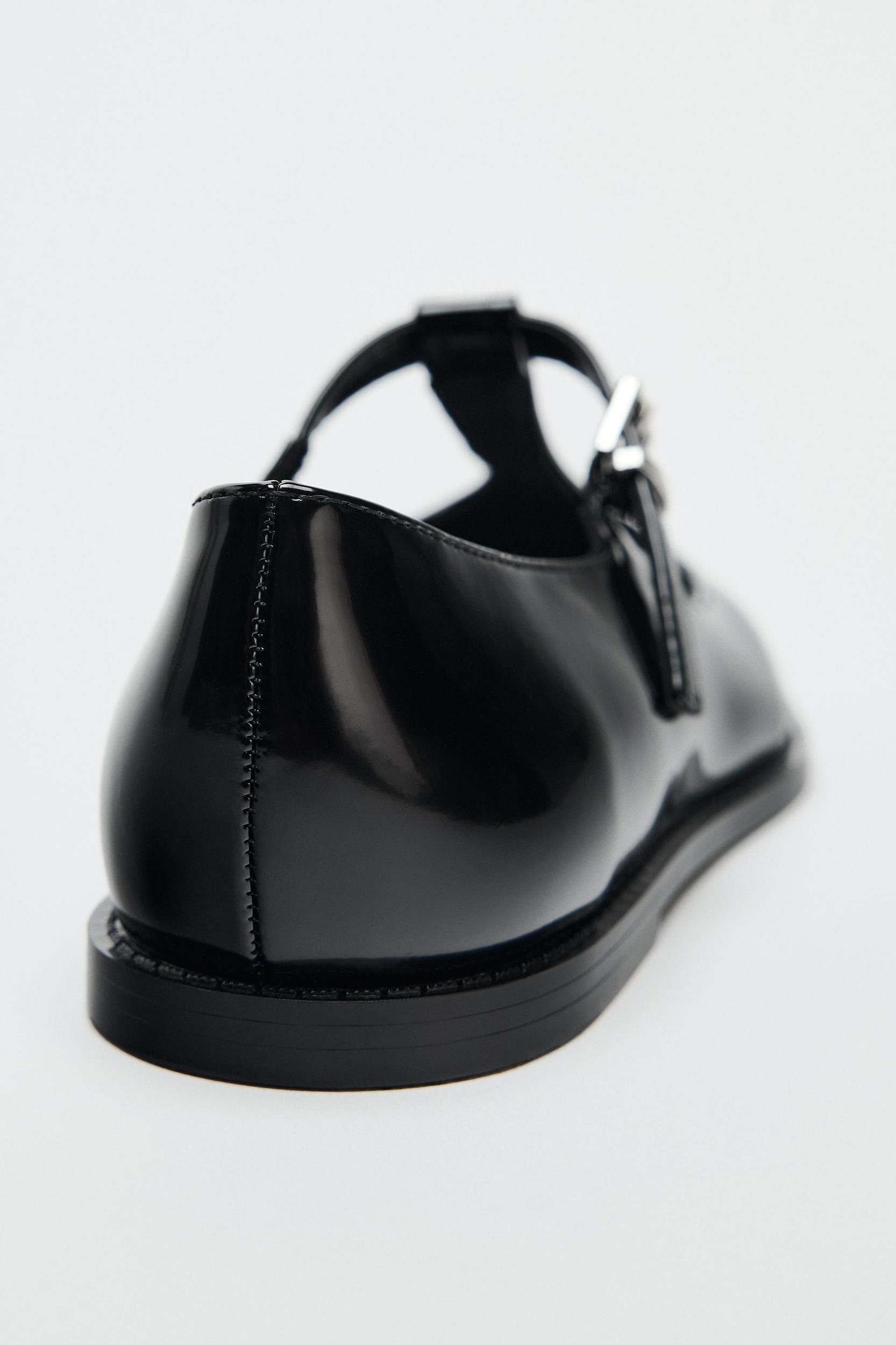 FLAT STRAP SHOES Product Image
