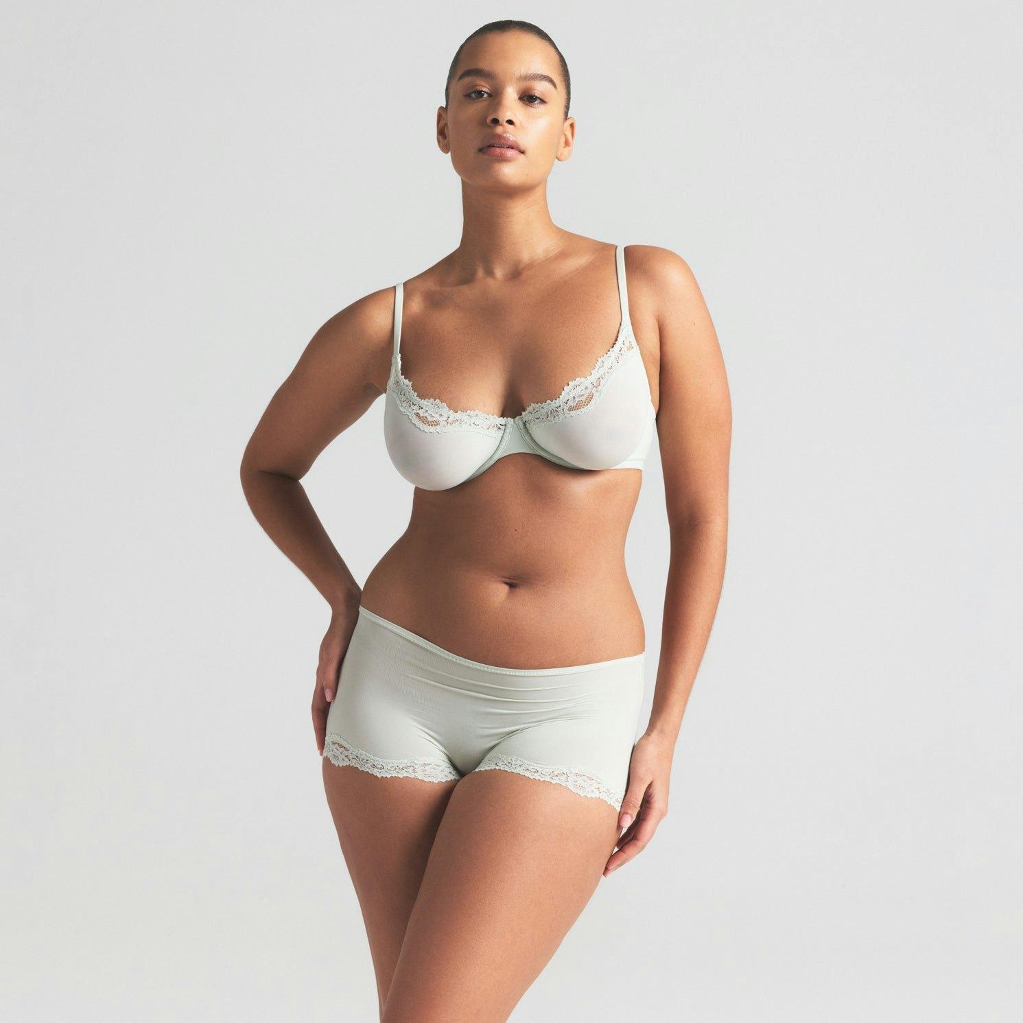 FITS EVERYBODY LACE UNLINED SCOOP BRA | SPEARMINT Product Image