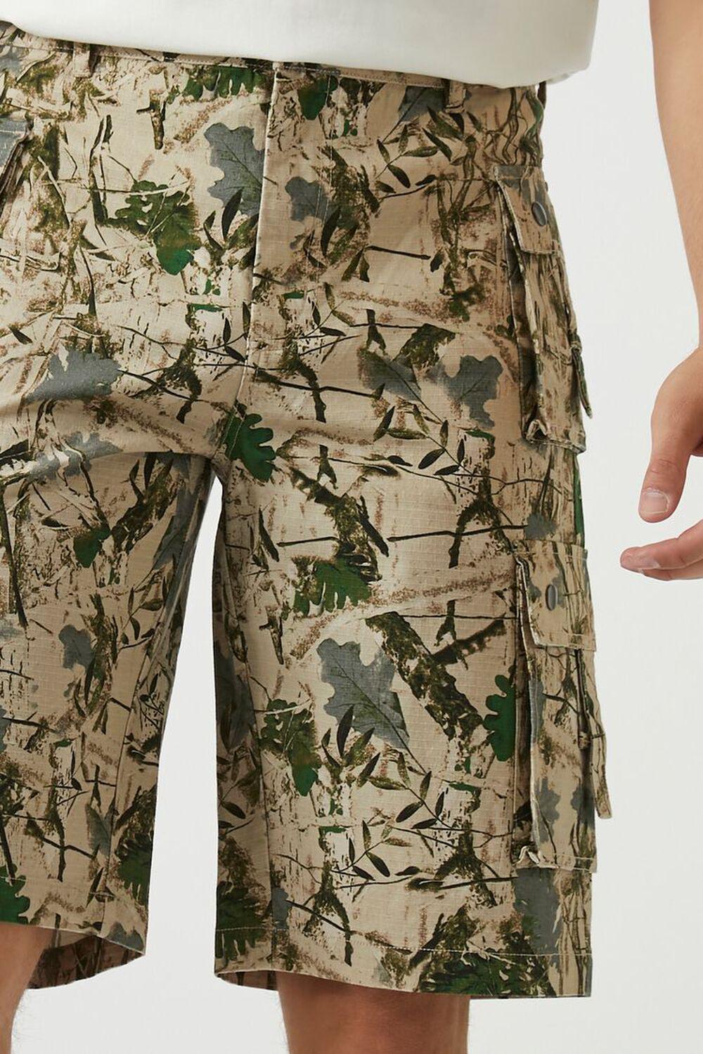 Leaf Print Cargo Shorts | Forever 21 Product Image