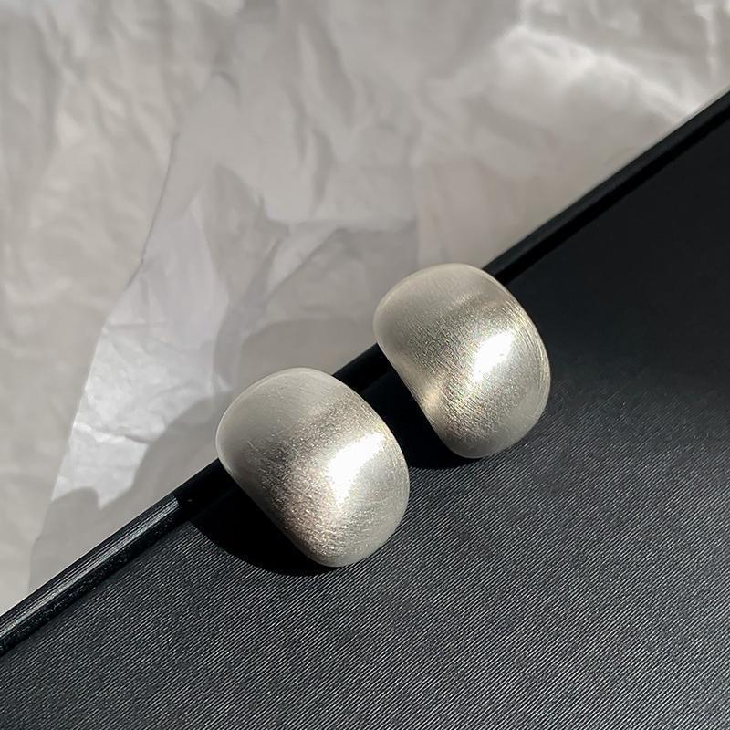 Matte Ear Stud Product Image