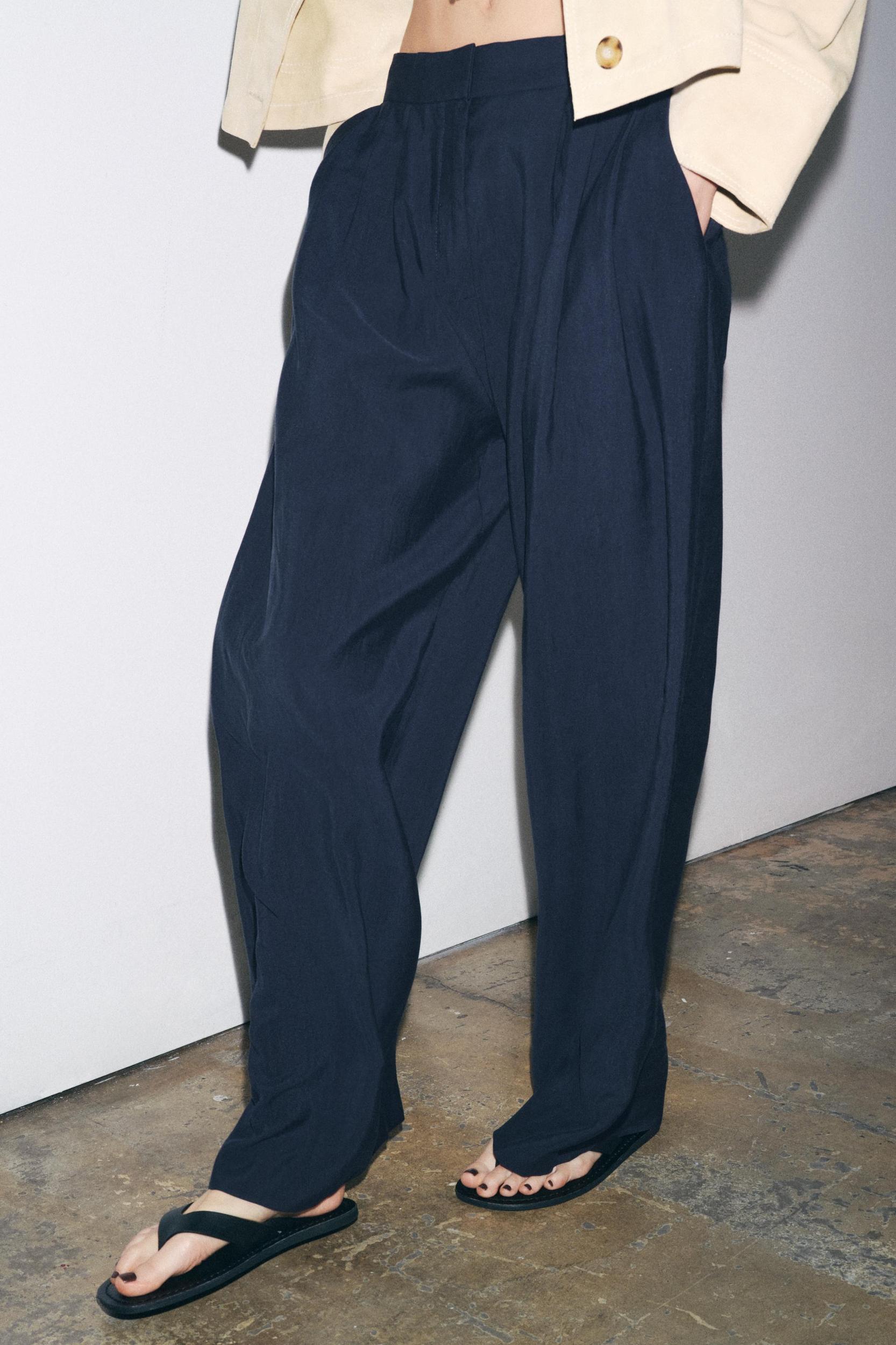 ZW COLLECTION FLOWY PLEATED PANTS Product Image