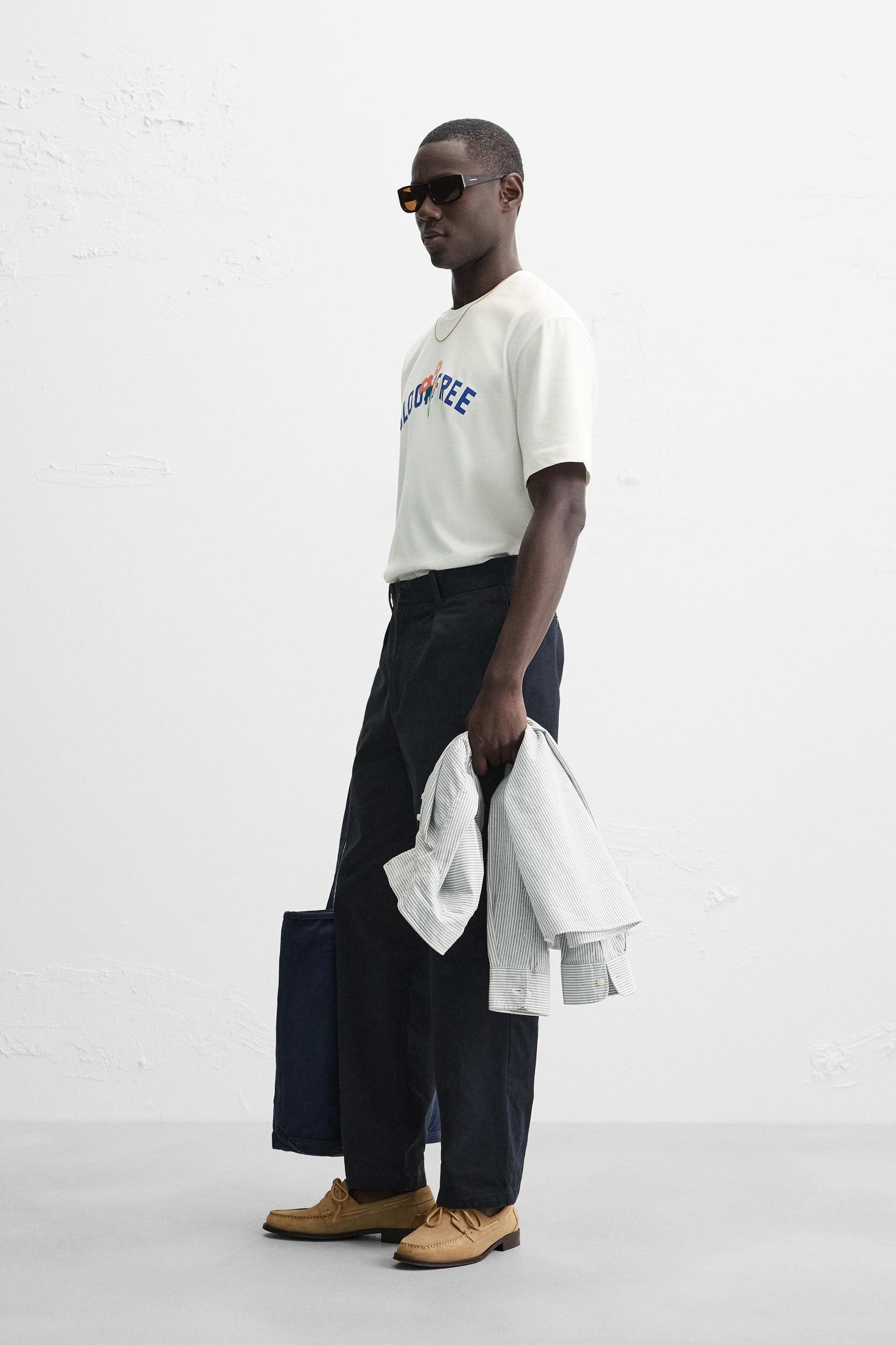 EMBROIDERED TEXT T-SHIRT Product Image