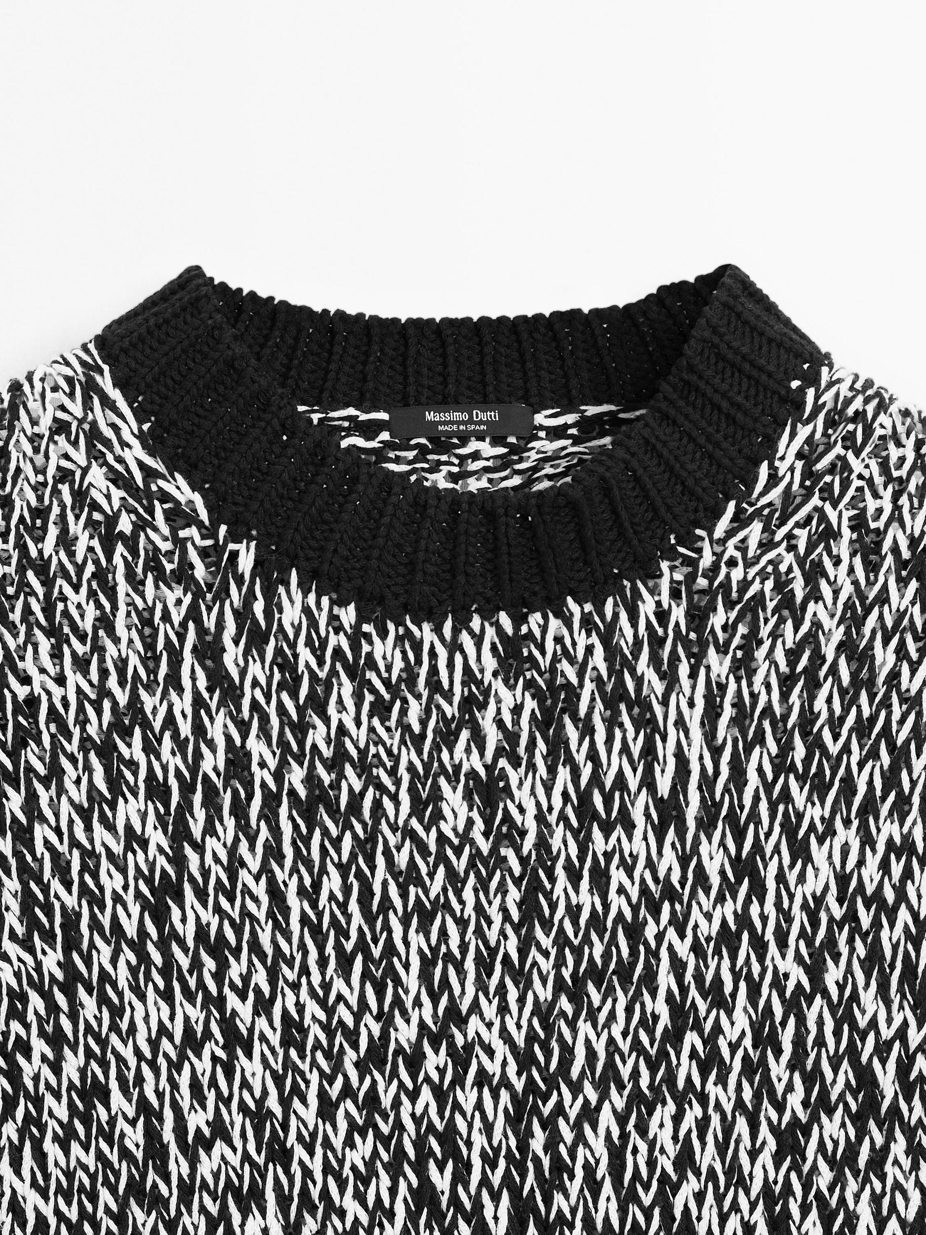 Short sleeve knit sweater Product Image