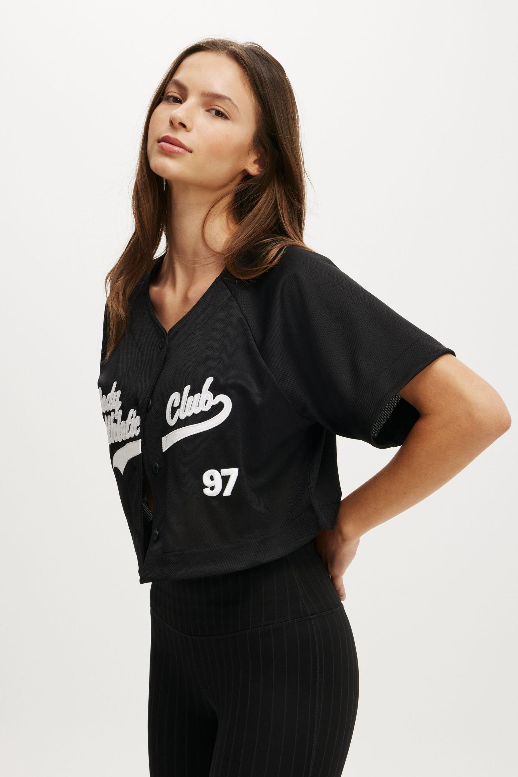 Active Mesh Raglan Graphic Tee Product Image