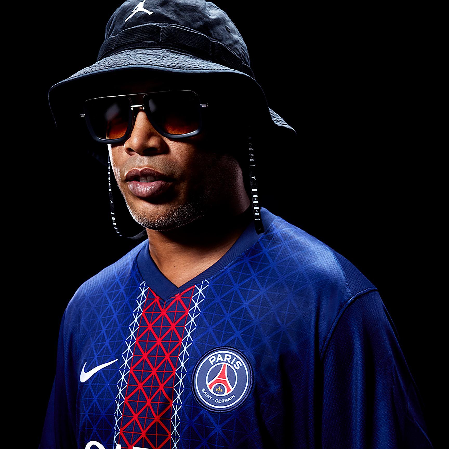 Paris Saint-Germain 2025/26 Stadium Home Nike Mens Dri-FIT Soccer Replica Jersey | HJ4593-411 Product Image