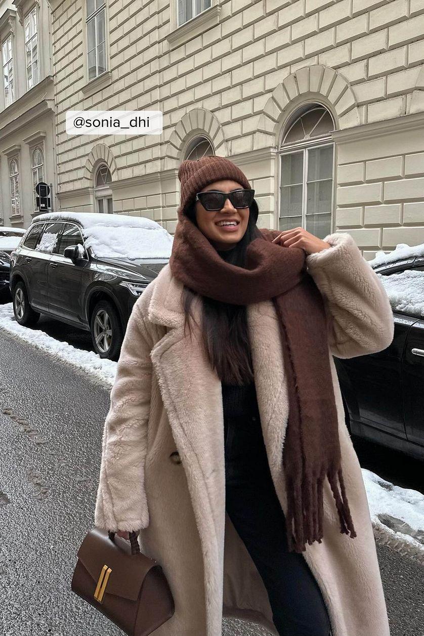 Basic Knitted Beanie Product Image