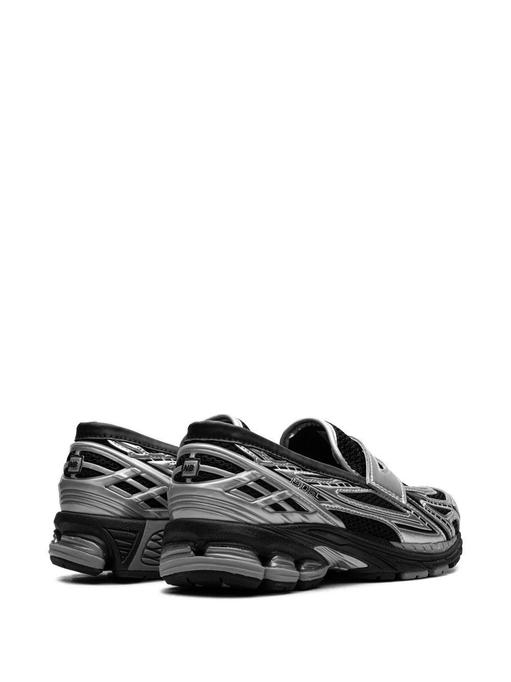 1906L "Silver Metallic/Black" sneakers Product Image