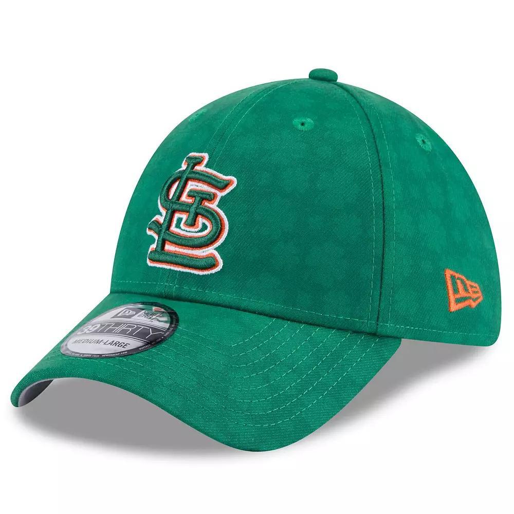 Men's New Era Kelly Green St. Louis Cardinals St. Patrick's Day 39THIRTY Flex Hat, Size: Small/Medium Product Image