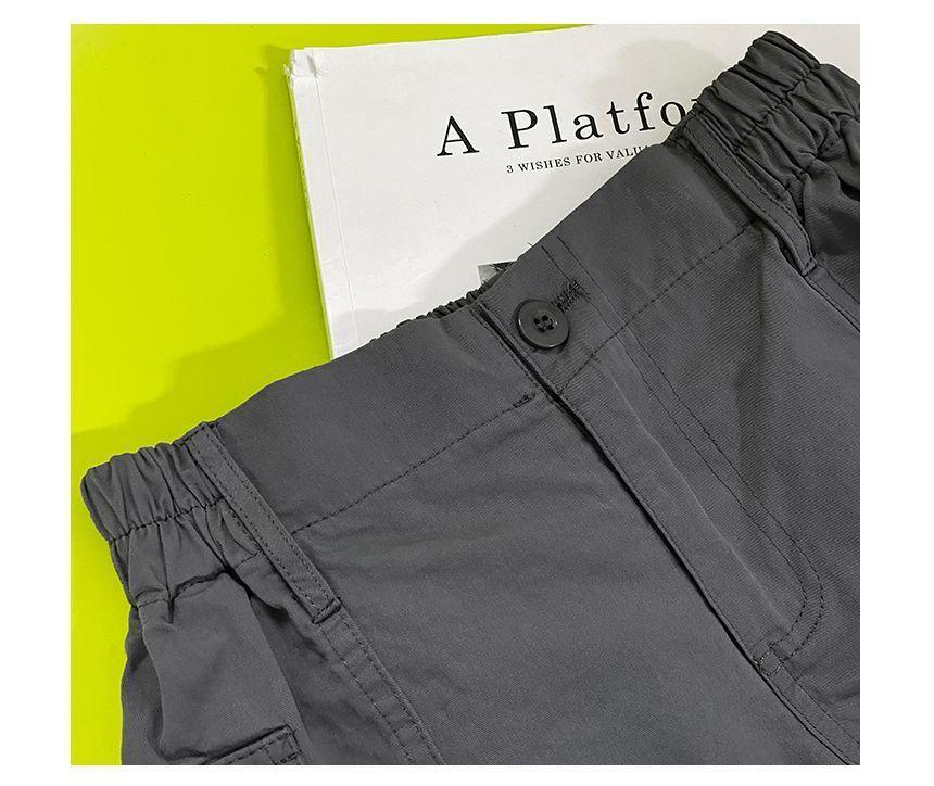 Elastic-Waist Plain Cargo Shorts Product Image
