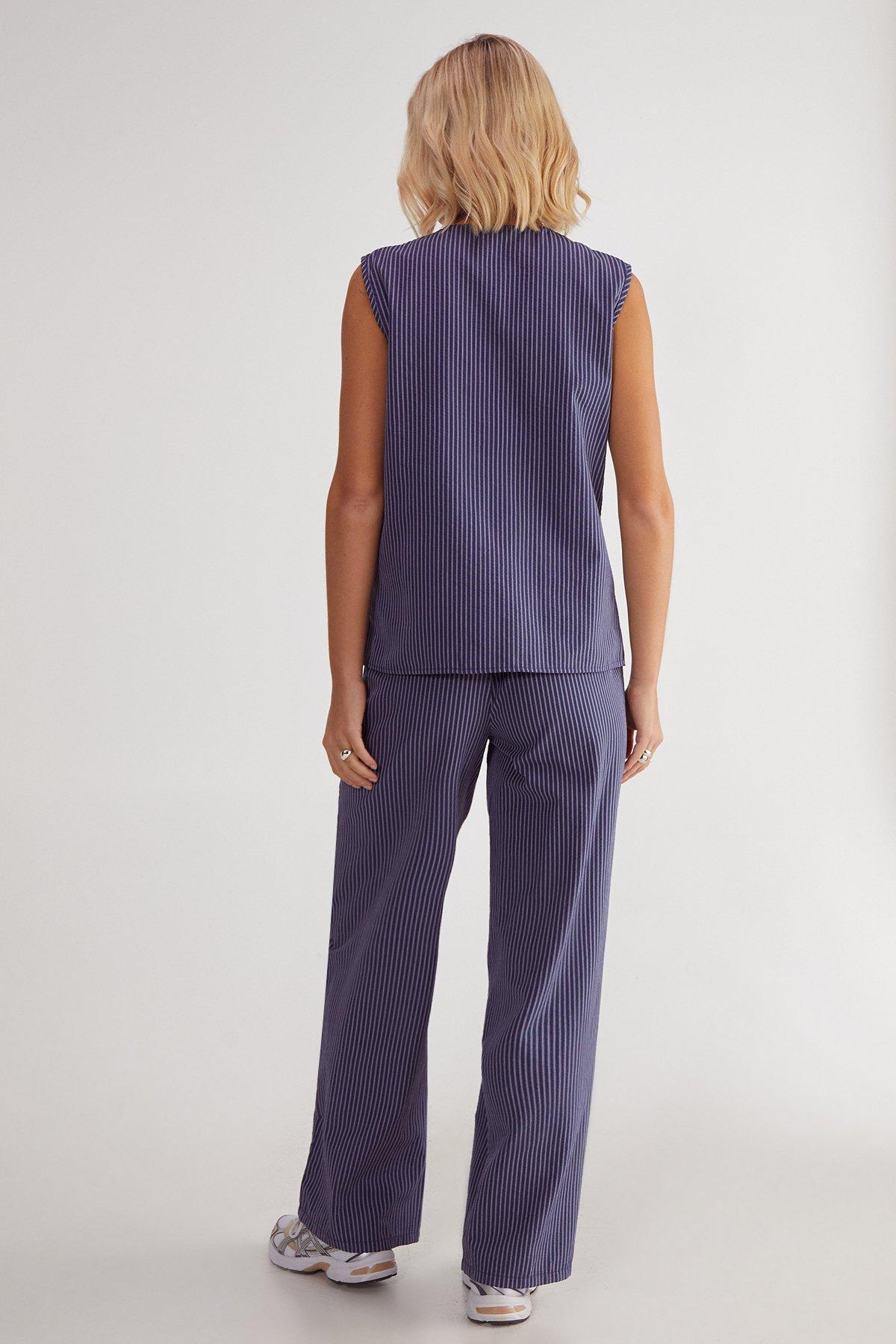 Stripe Sleeveless Vest Product Image