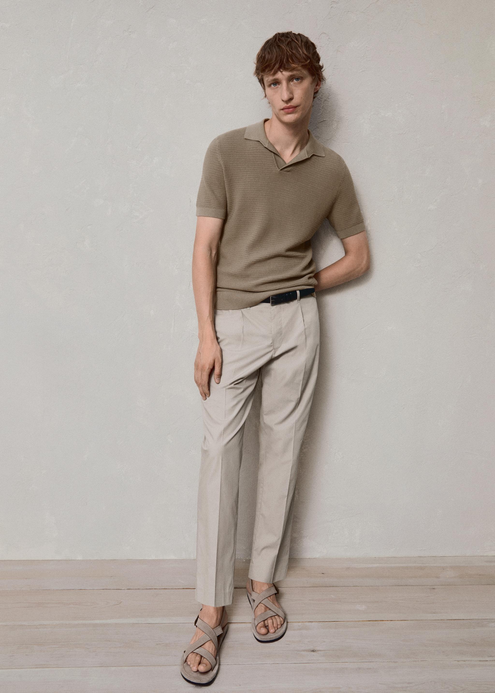 Slim-fit lyocell pleated trousers - Men | MANGO USA Product Image