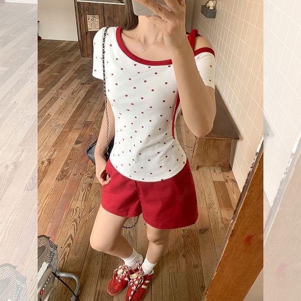Short-Sleeve Off Shoulder Dotted Top / Shorts Product Image