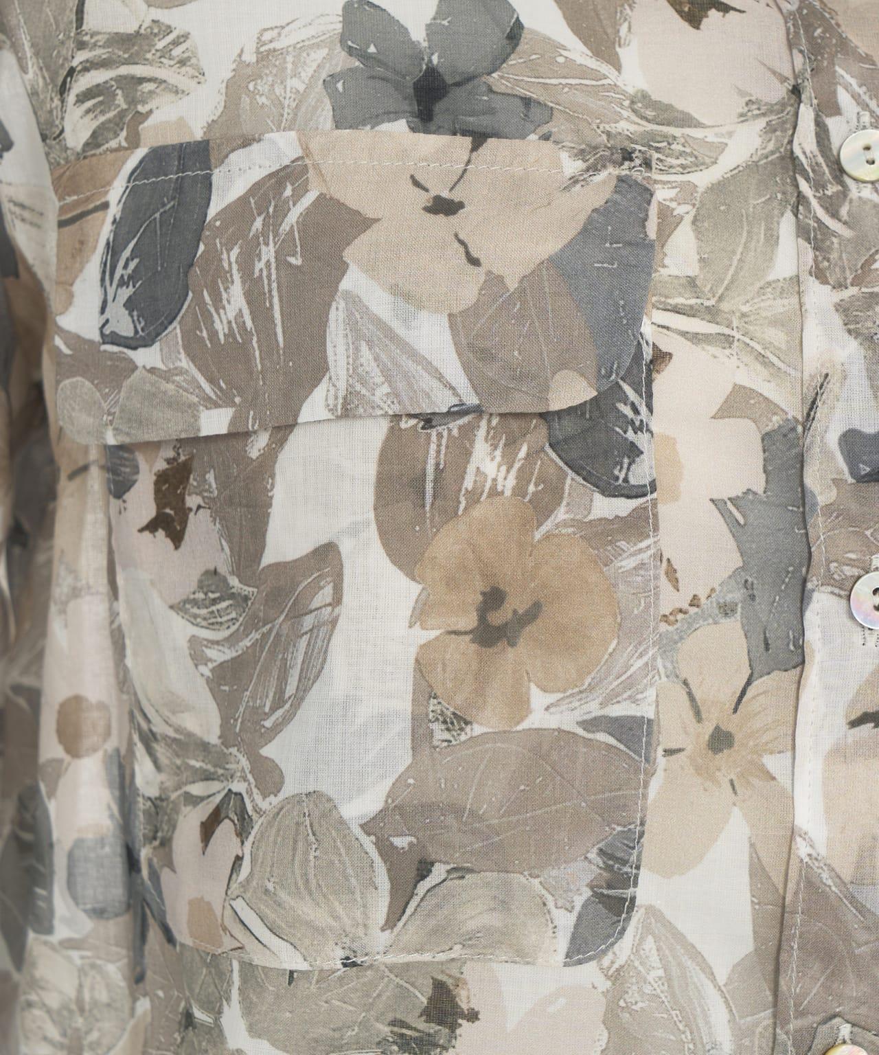 Blouse with floral pattern Product Image