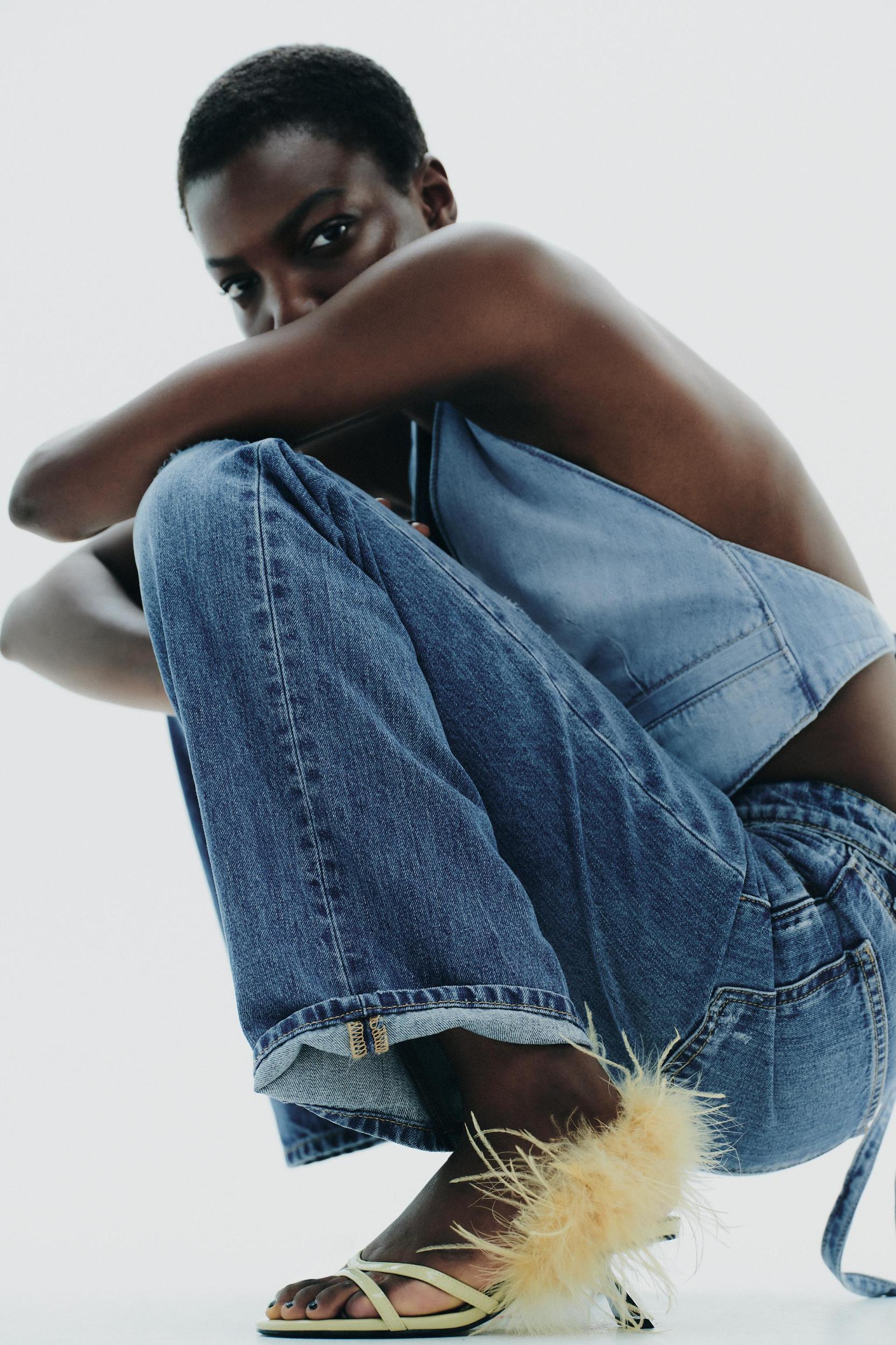 FEATHER METALLIC HEELED SANDALS Product Image