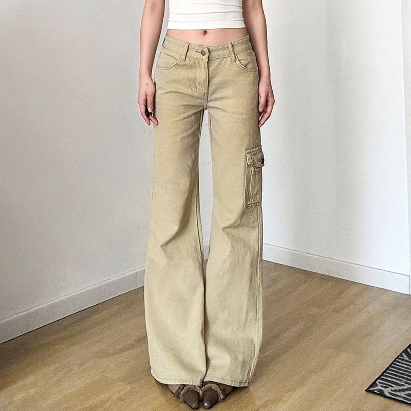 Low-Waist Pocket Straight-Cut Pants Product Image