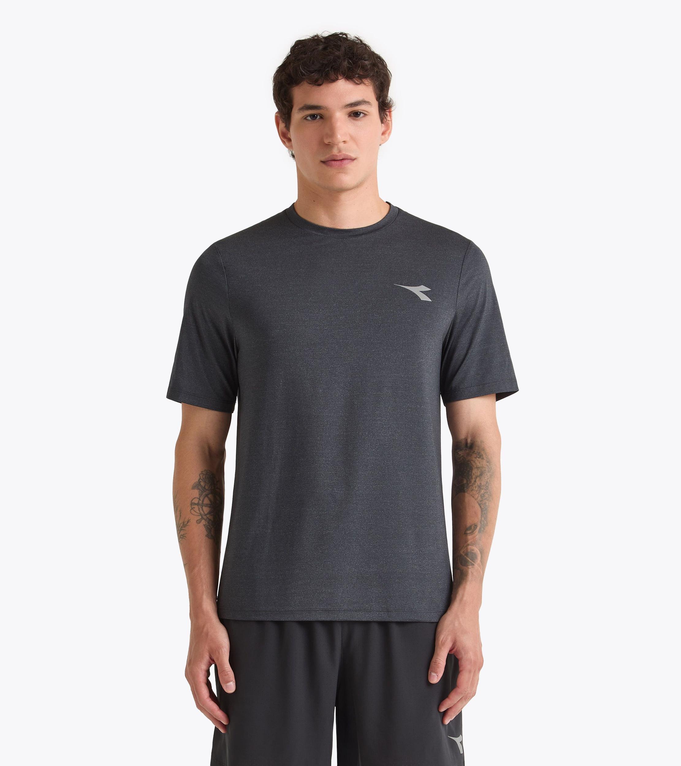 SS T-SHIRT TECH RUN CREW Product Image