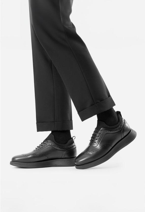 Men's Semi-Casual Wingtip Sneaker Product Image