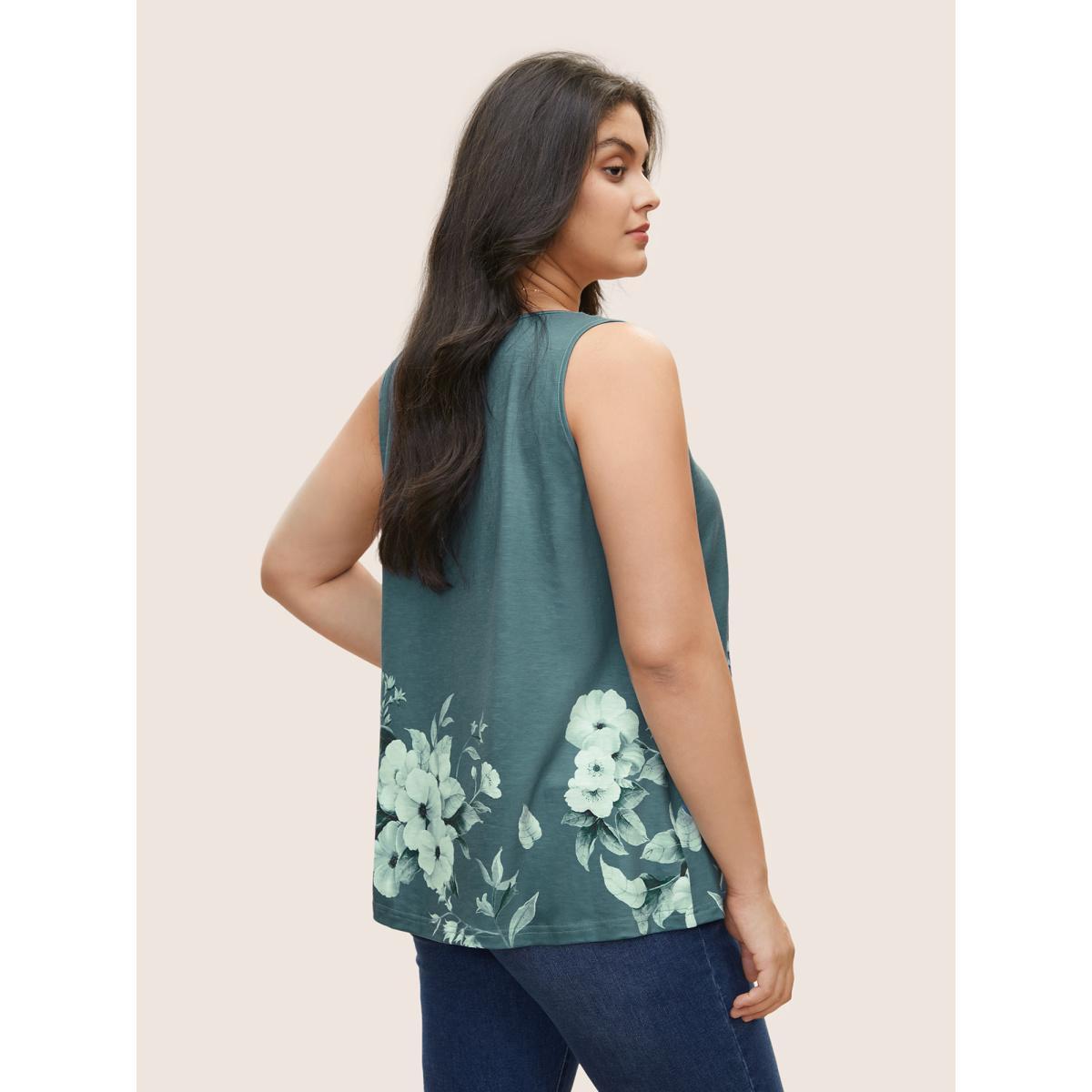 Plus Size Boho Print Contrast Notched Tank Top Women Green Elegant Gathered Notched collar Everyday Tank Tops Camis BloomChic 22-24/3X Product Image