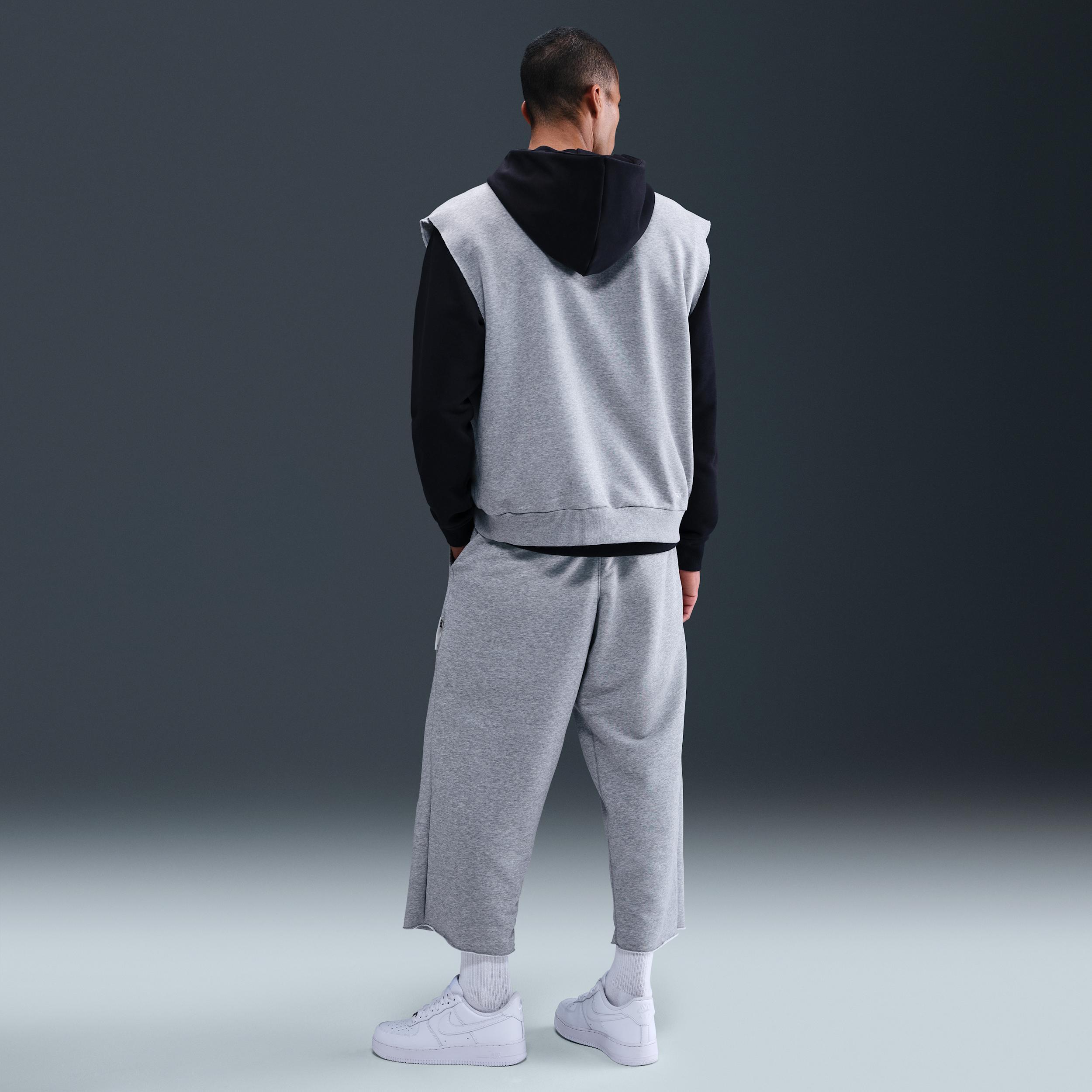 Nike Standard Issue Men's Dri-FIT 7/8-Length Basketball Pants Product Image